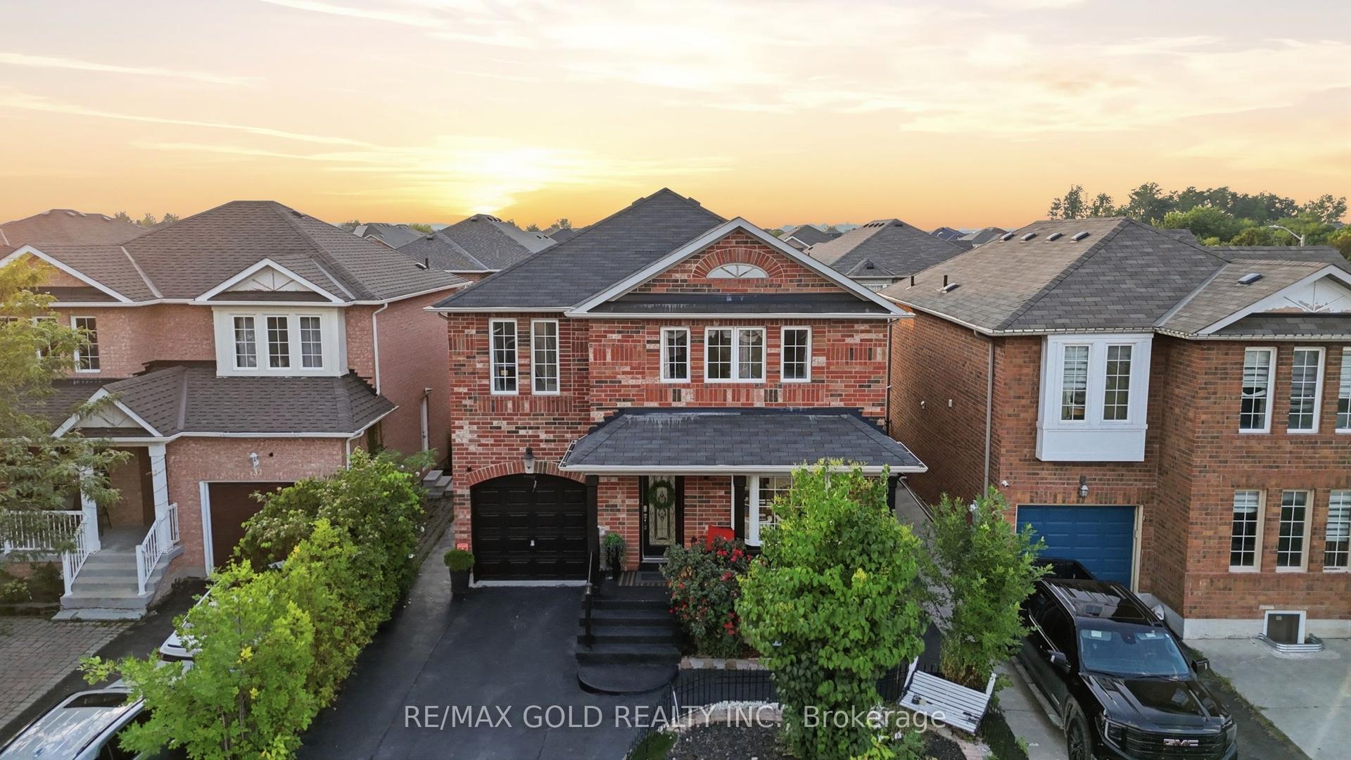 30 Schooner Drive, Brampton — Detached for sale, photo 1