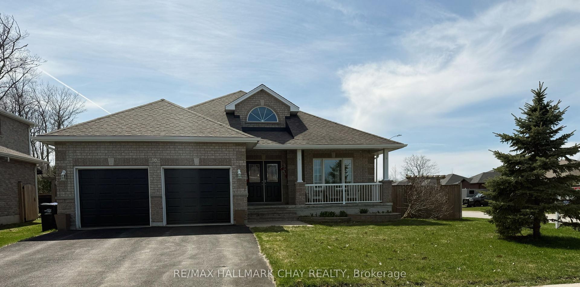 16 Sheppard Drive — photo 1