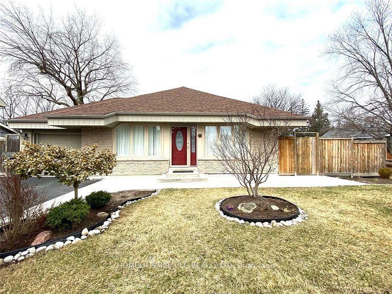 46 Alpha Mills Road, Mississauga — Detached for lease, photo 1
