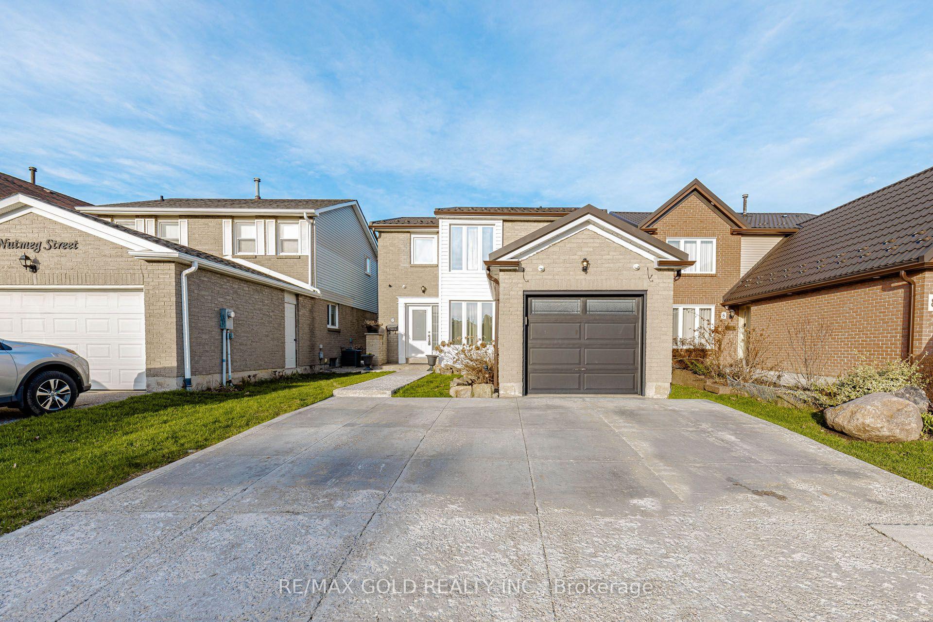 6 Nutmeg Street — photo 1