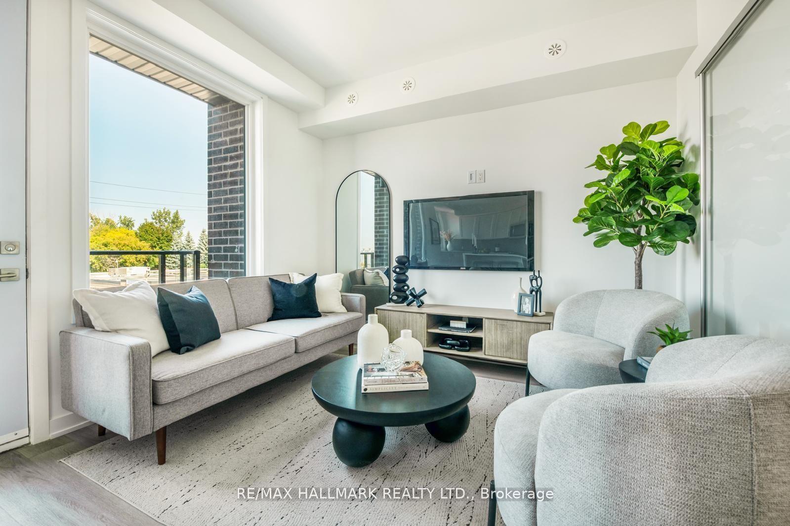 1483 O'Connor Drive 1 #1, Toronto — Condo Town for sale, photo 1