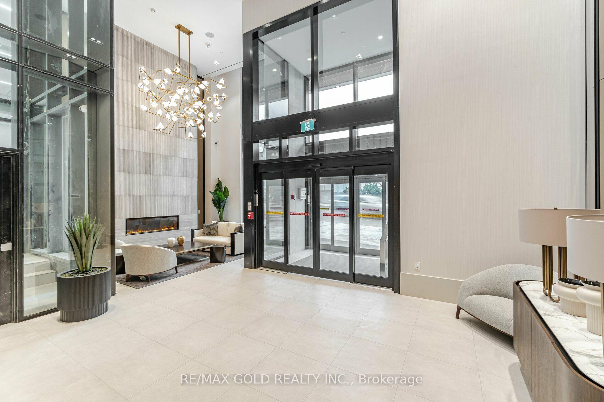 2020 Bathurst Street 216 #216, Toronto — Condo for sale, photo 1