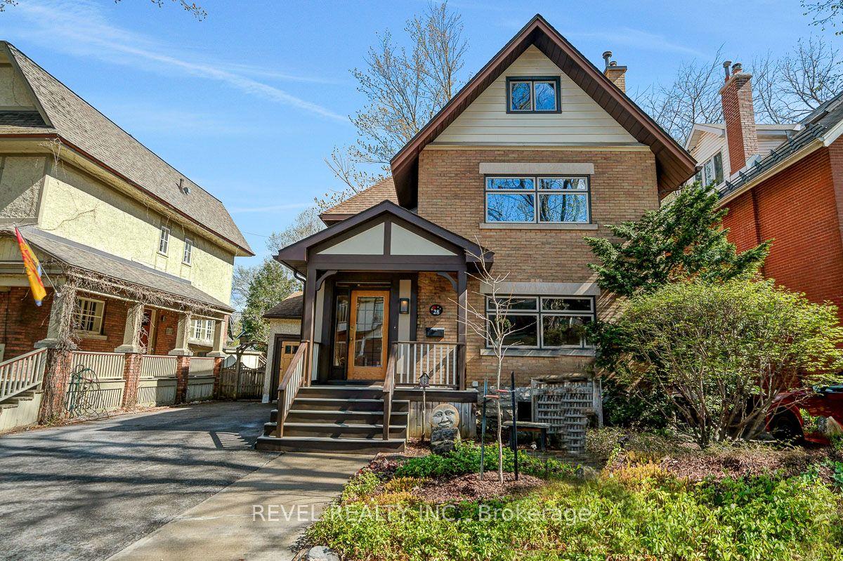 28 Broadway Avenue — photo 1