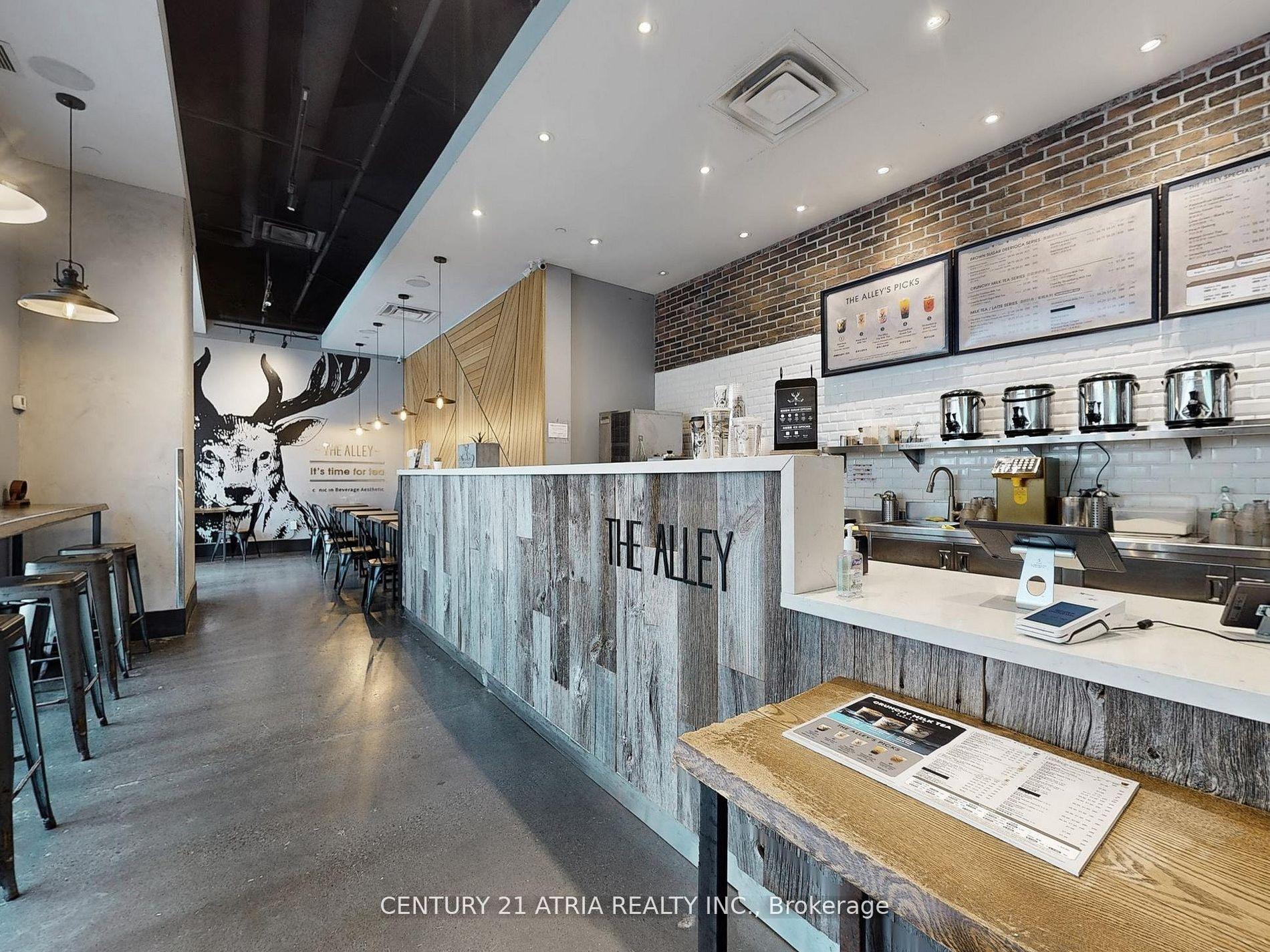 382 Yonge Street 1 #1 — photo 1