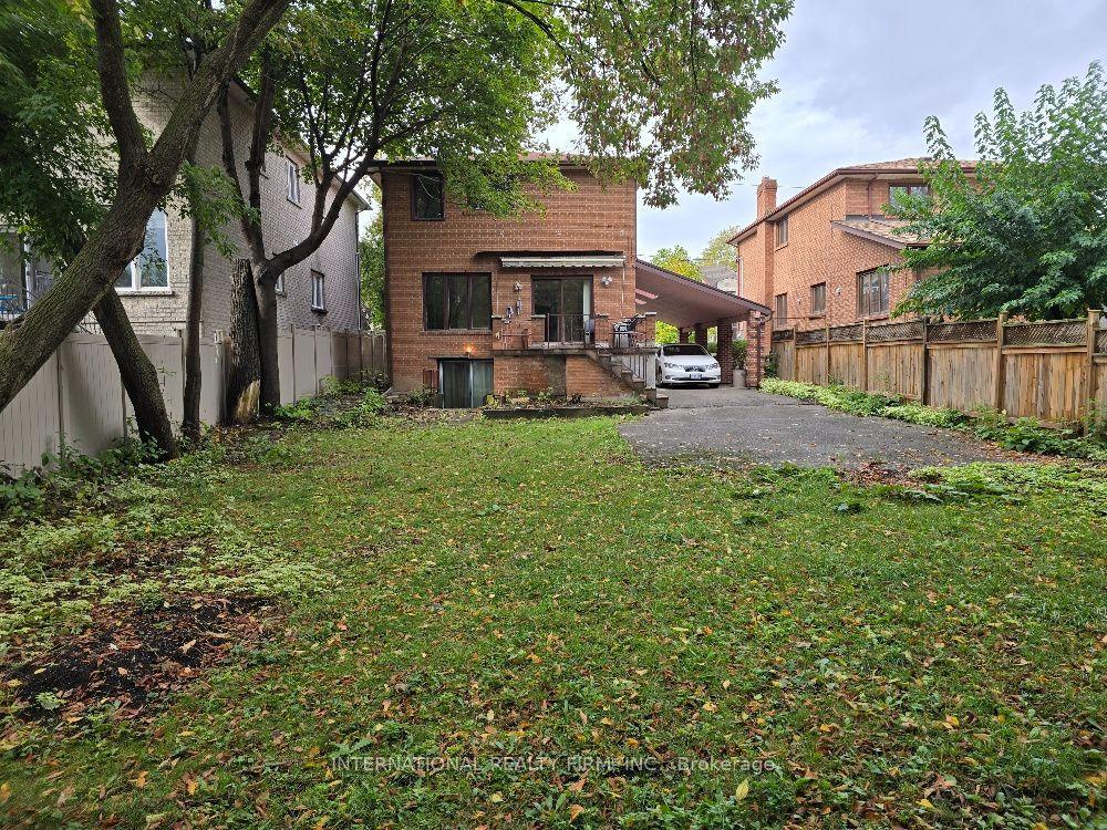 607 Coldstream Avenue, Toronto — Detached for lease, photo 1