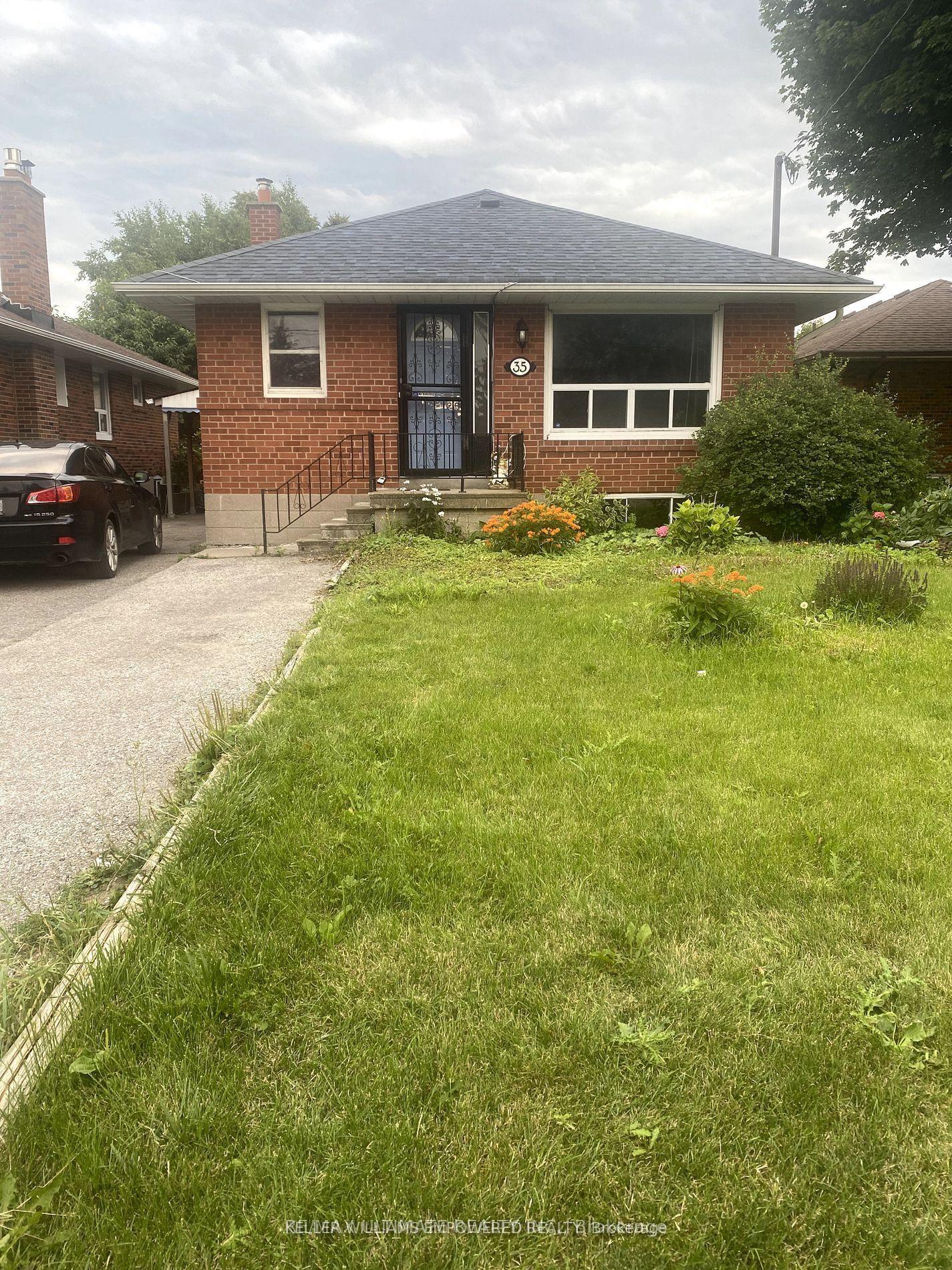35 Pachino Boulevard, Toronto — Detached for lease, photo 1