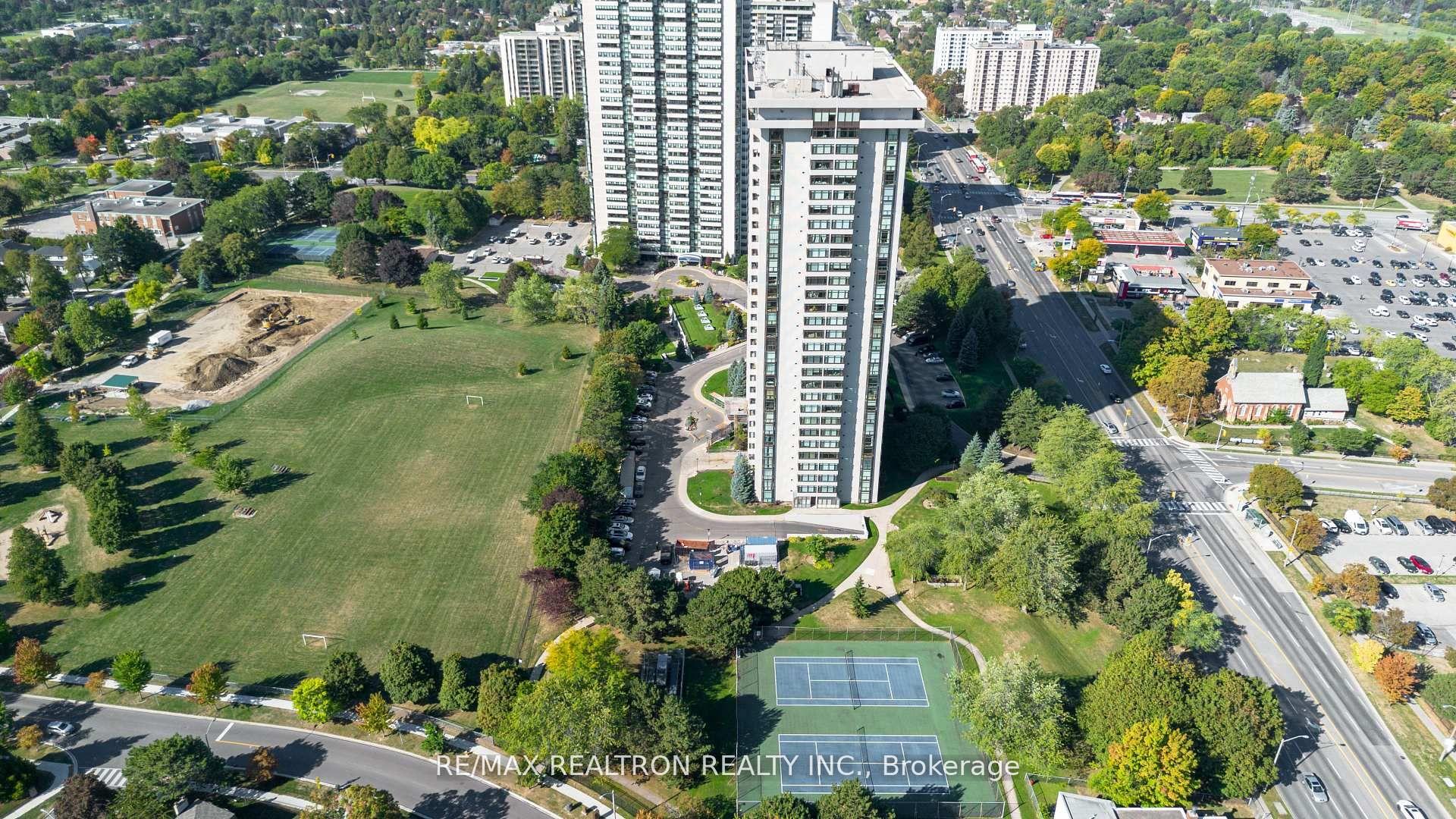 1555 Finch Avenue E 3002 #3002 — photo 1