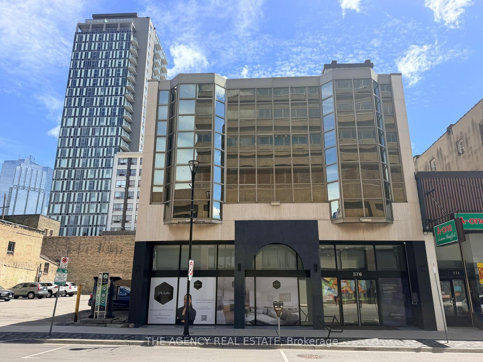 376 Richmond Street — photo 1