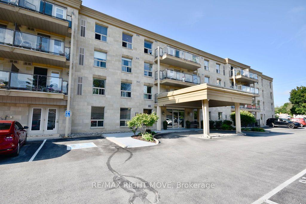 486 Laclie Street 313 #313 — photo 1