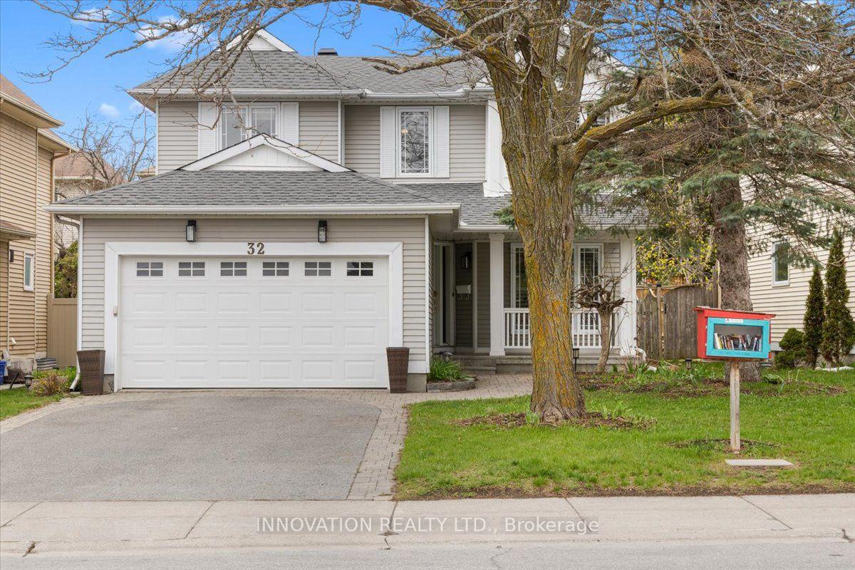 32 Weybridge Drive — photo 1