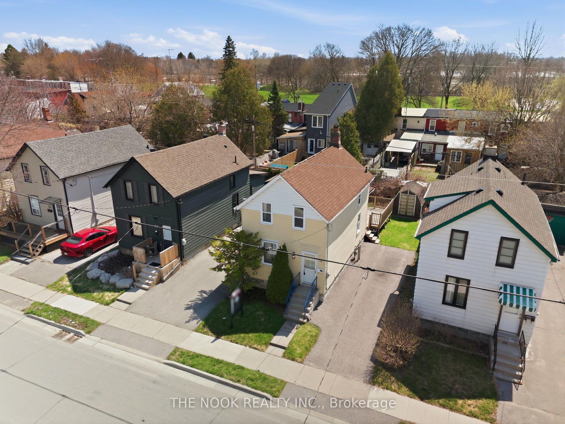 115 Banting Avenue — photo 1