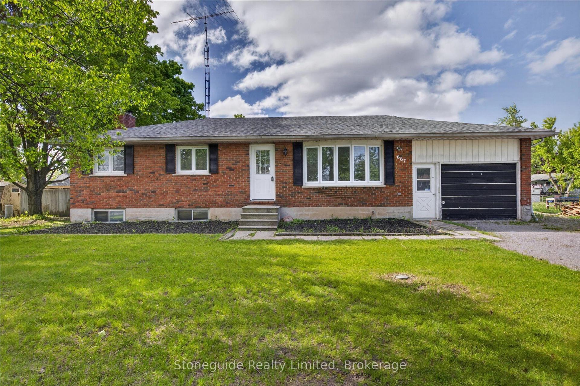 667 Skyline Road — photo 1