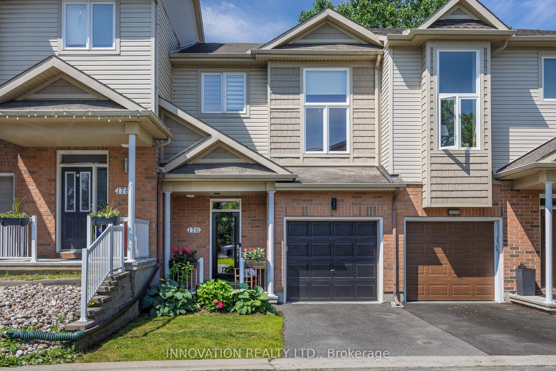 176 Parkrose Private, Orleans - Cumberland and Area — Townhouse for sale, photo 1