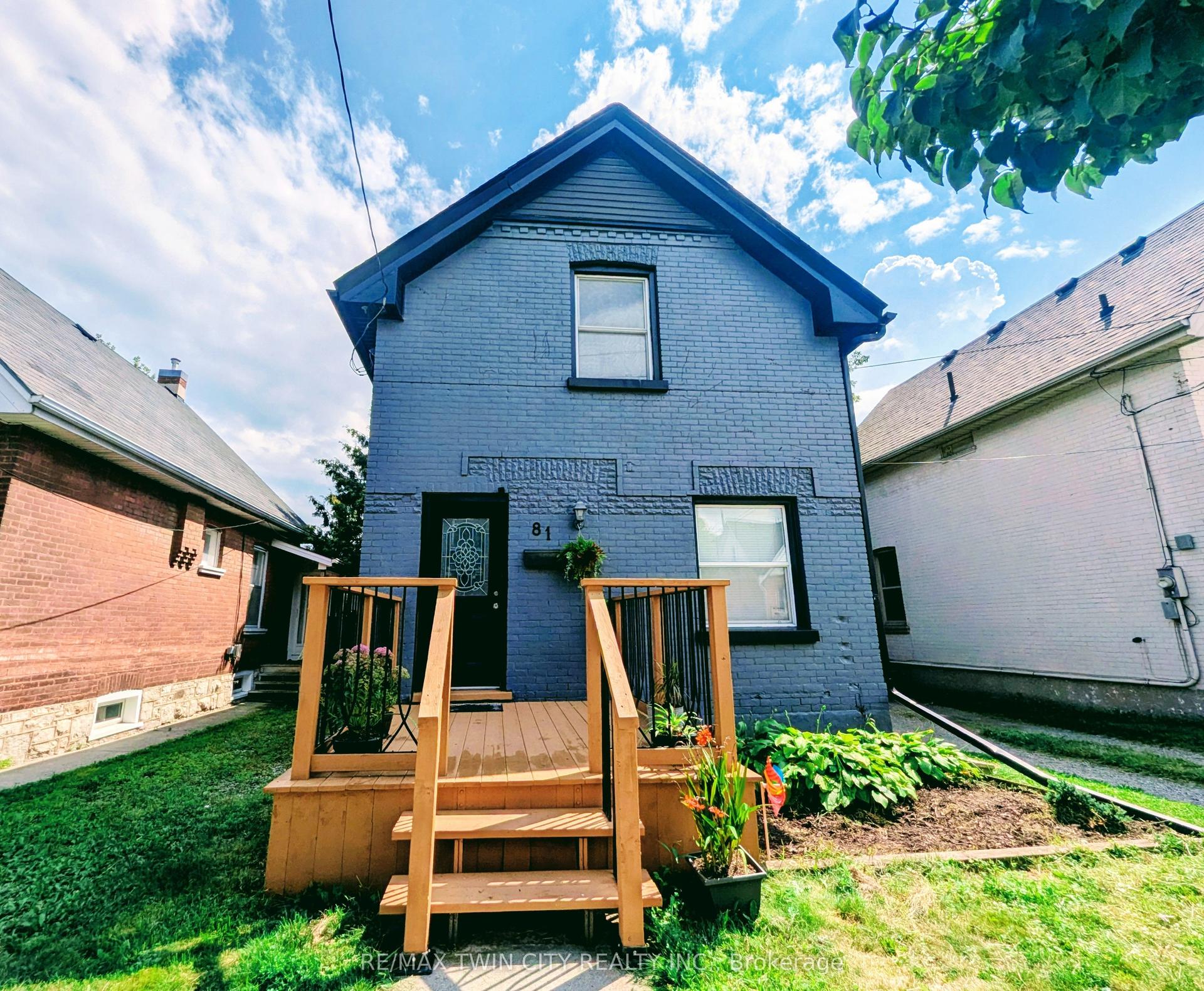 81 Grey Street, Brantford — Detached for sale, photo 1