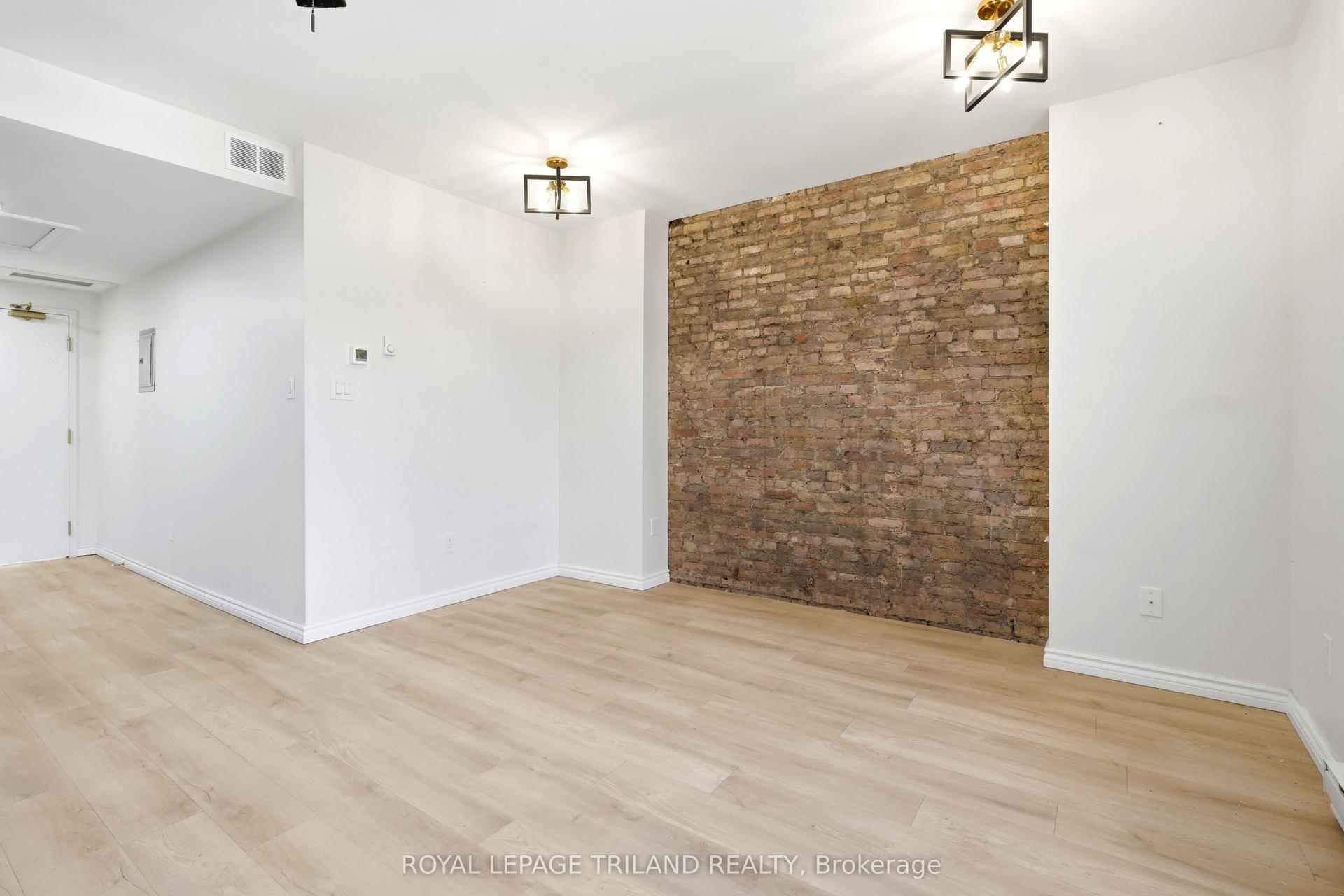 423 Richmond Street 303 #303 — photo 1