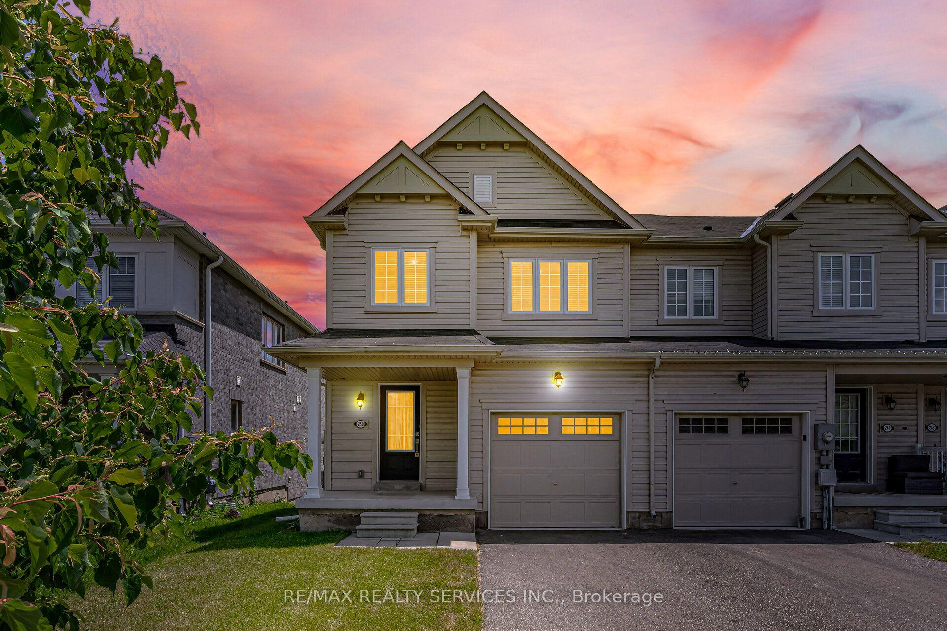 250 Esther Crescent, Thorold — Townhouse for sale, photo 1