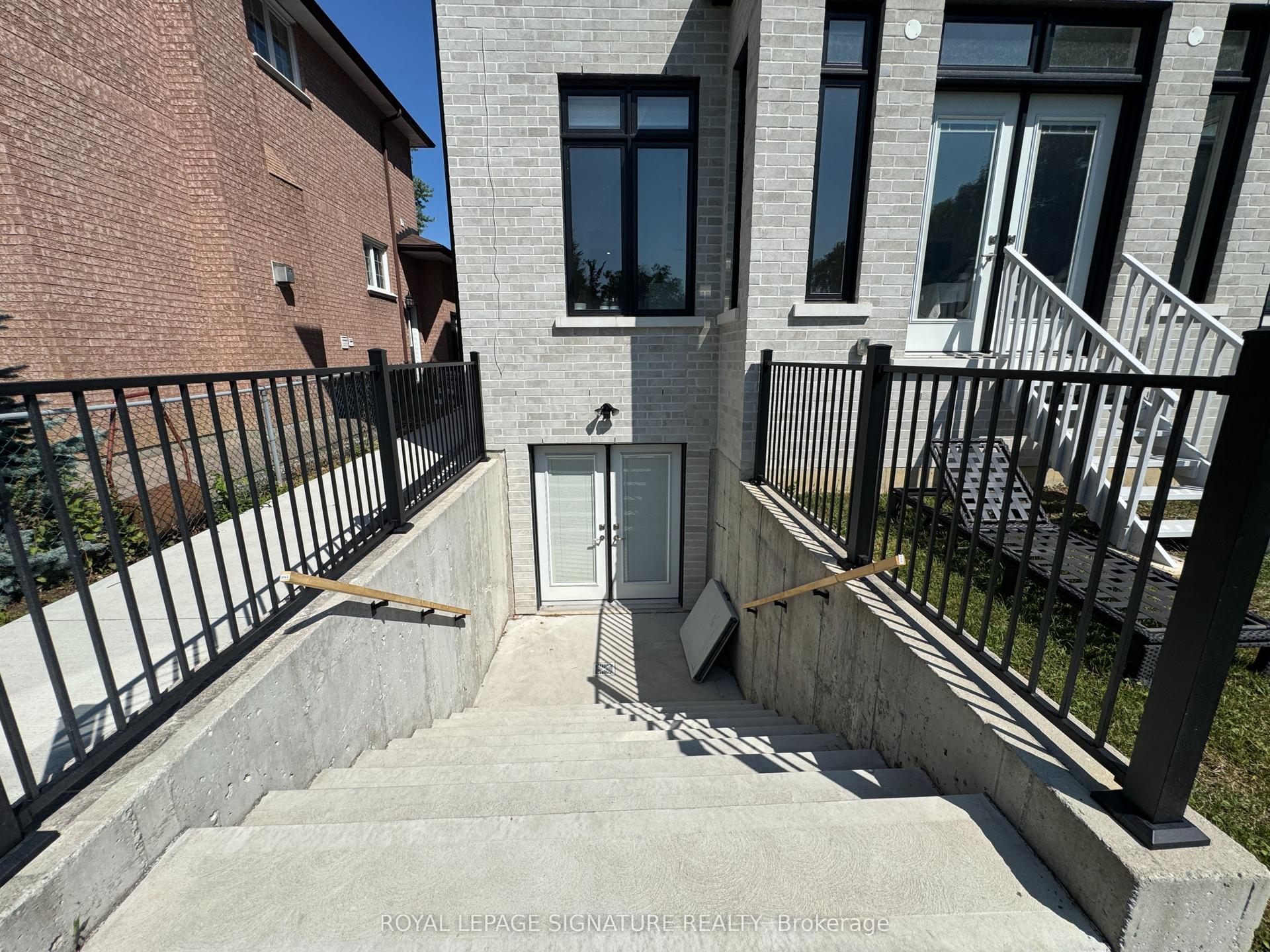 11 Norcross Road Bsmt #Bsmt, Toronto — Detached for lease, photo 1