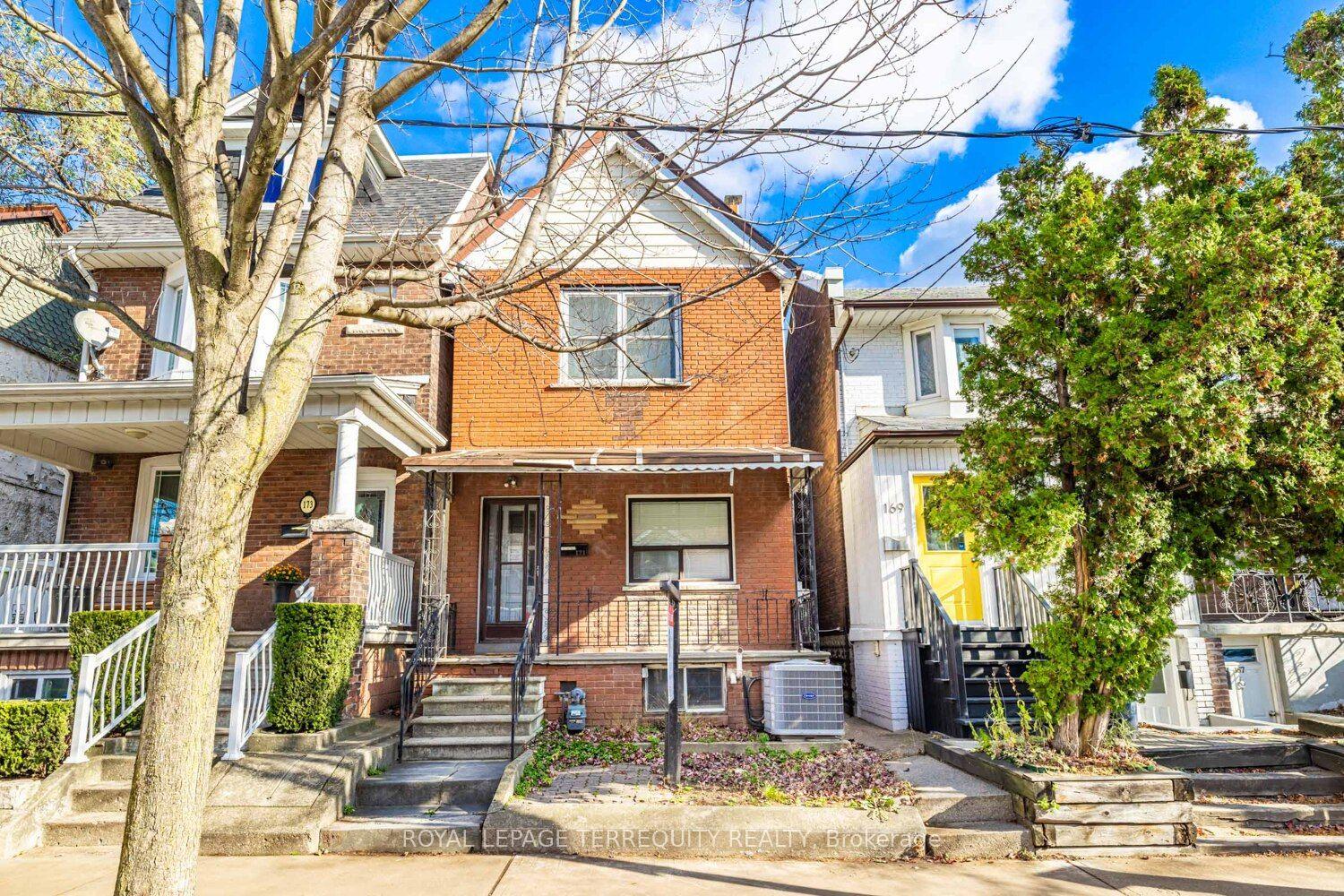 171 Christie Street Top Floor #Top Floor — photo 1