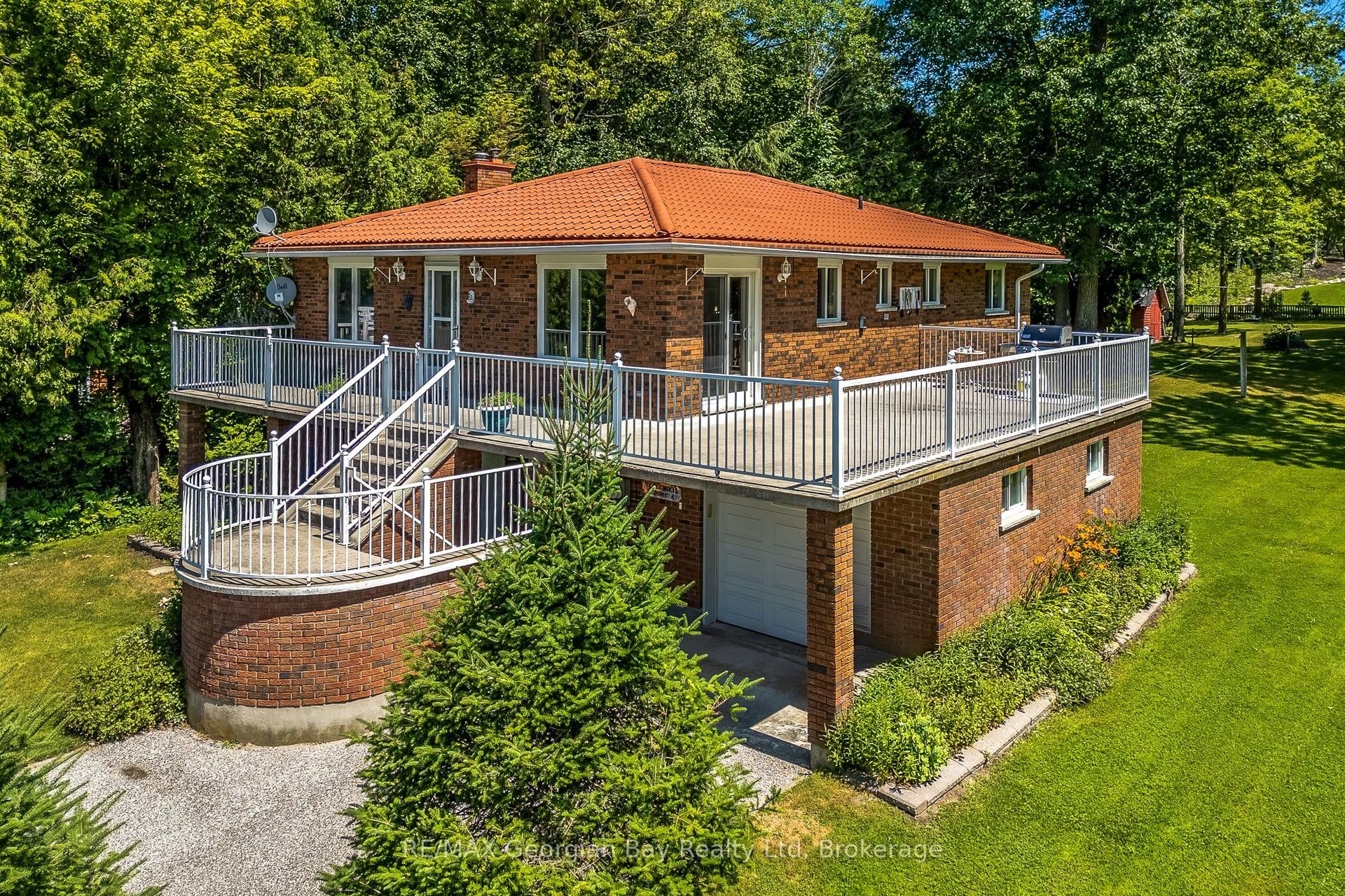 25 Albert Avenue, Tiny — Detached for sale, photo 1