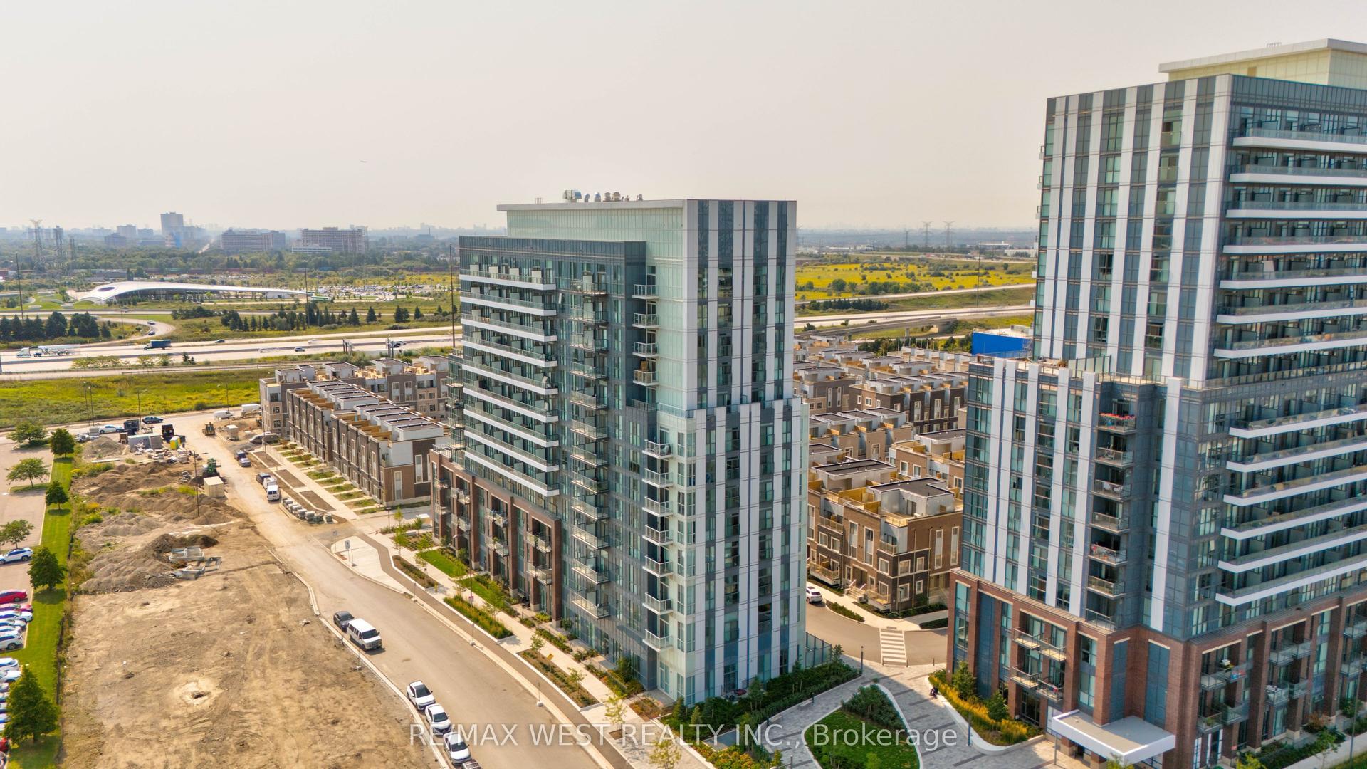 60 Honeycrisp Crescent 1106 #1106, Vaughan — Condo for lease, photo 1