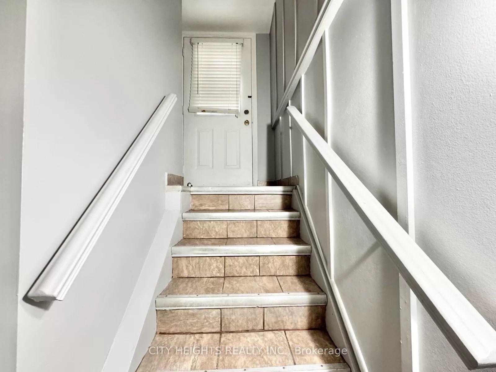 94 Reed Drive, Ajax — Detached for lease, photo 1