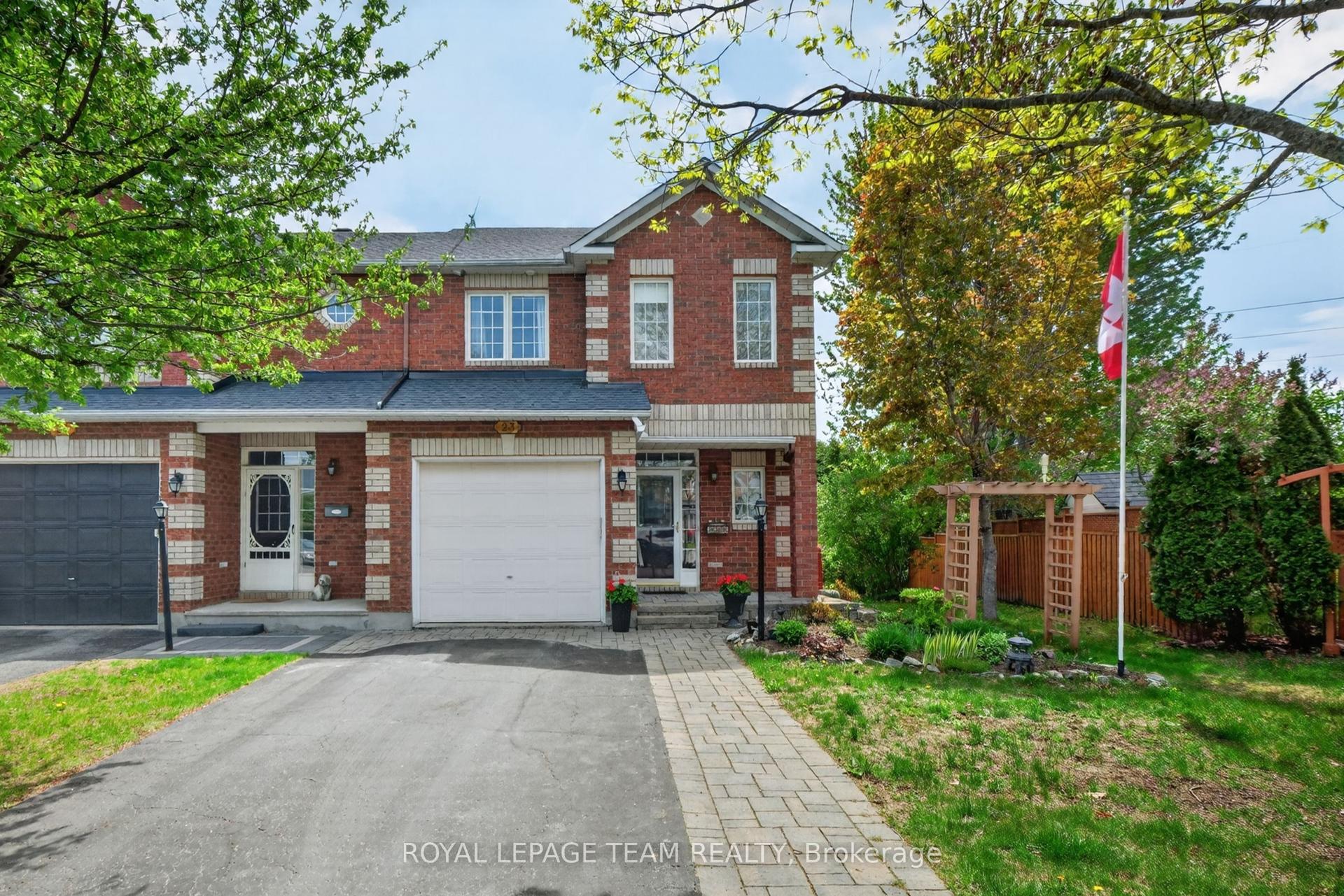 23 Chantilly Gate — photo 1