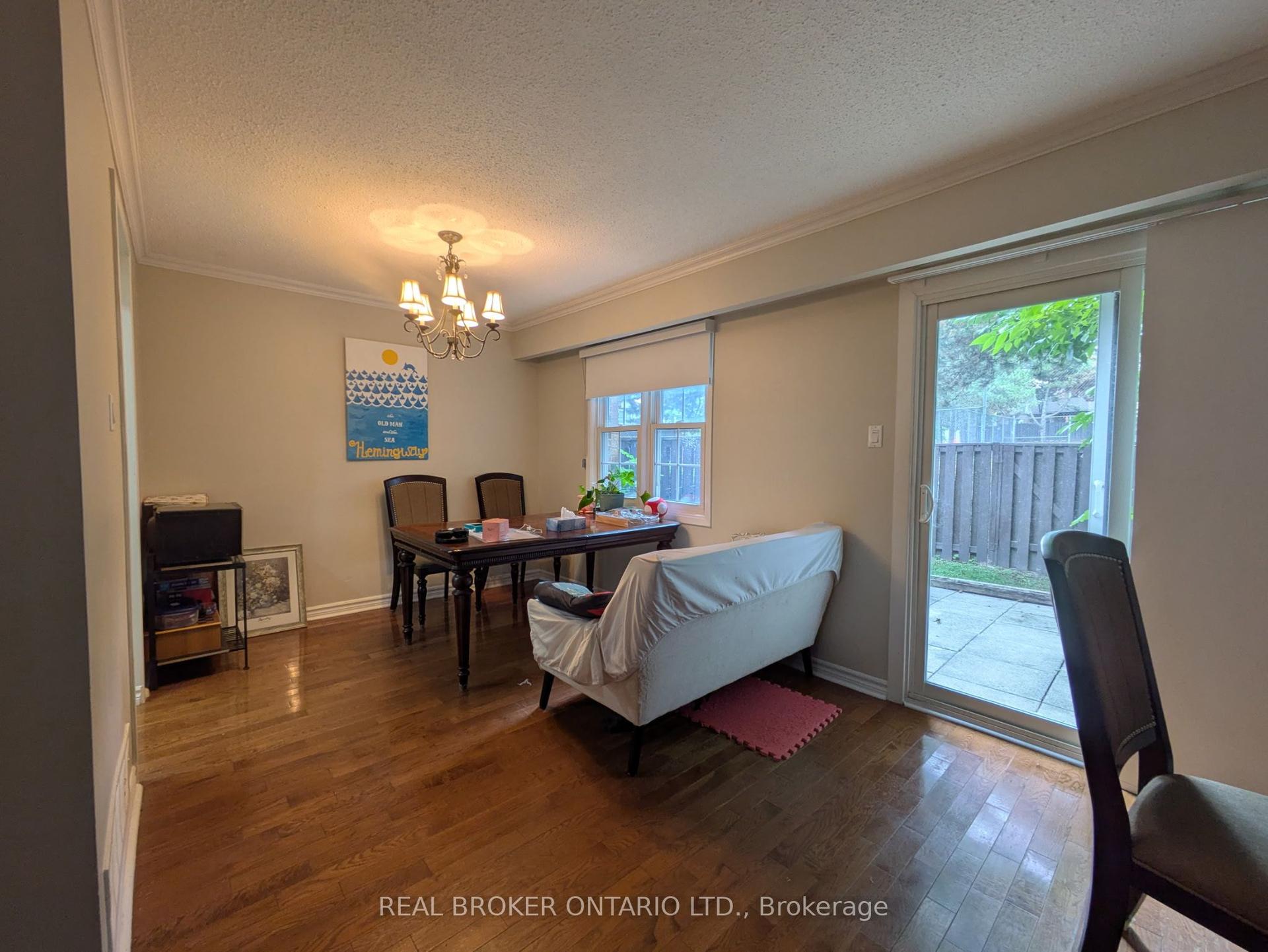 1951 Rathburn Road E 218 #218, Mississauga — Condo Town for lease, photo 1