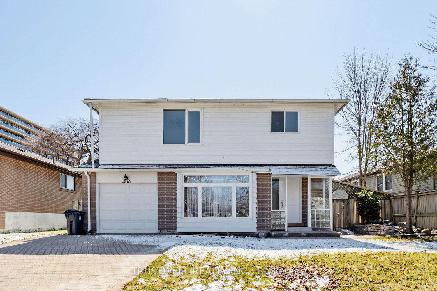 253 Catalina Drive — photo 1