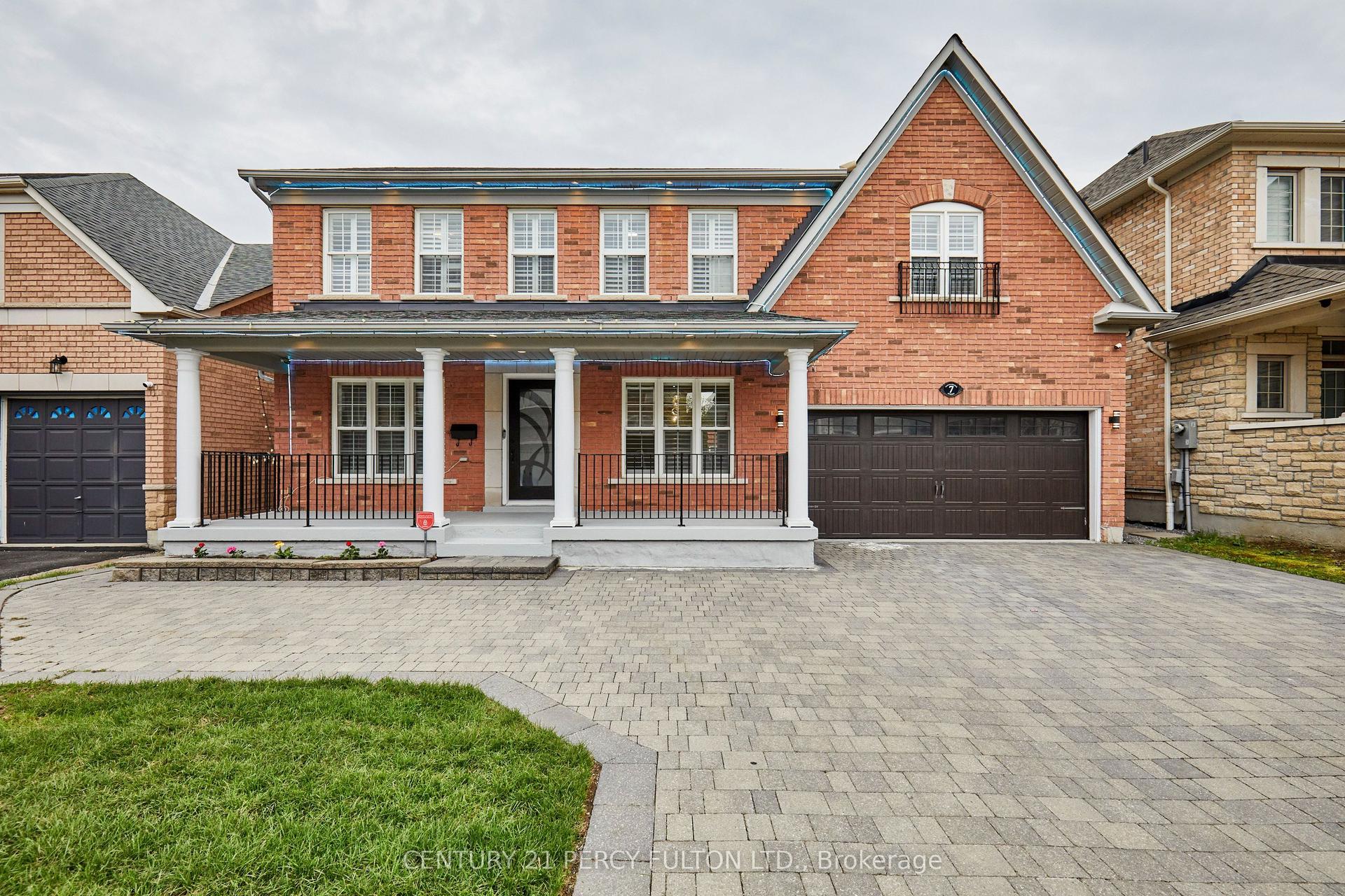 7 Schoolbridge Street — photo 1
