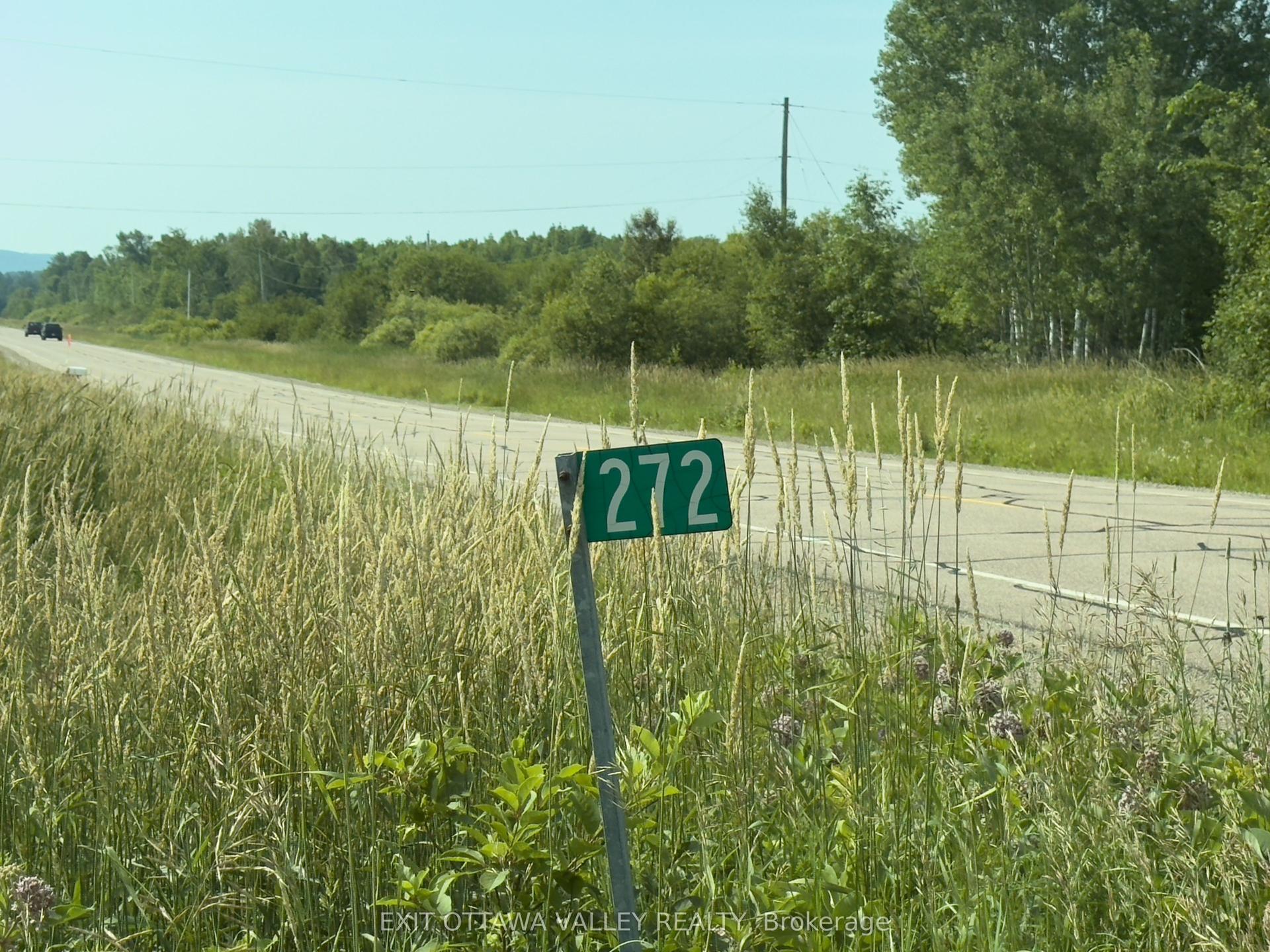 272 Round Lake Road — photo 1