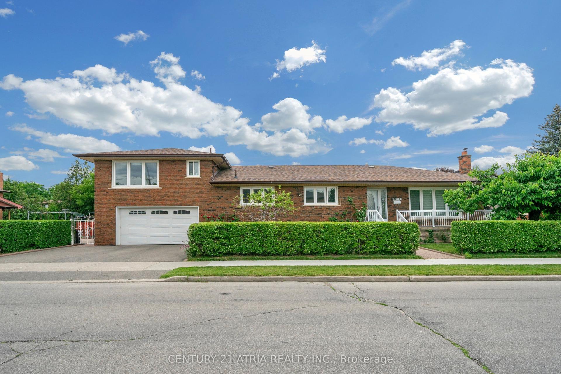 110 Harding Avenue, Toronto — Detached for sale, photo 1