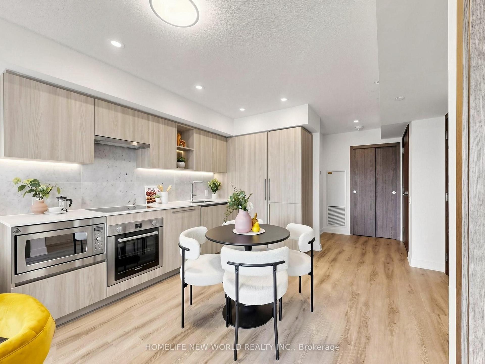 17 Bathurst Street 2011 #2011, Toronto — Condo for sale, photo 1
