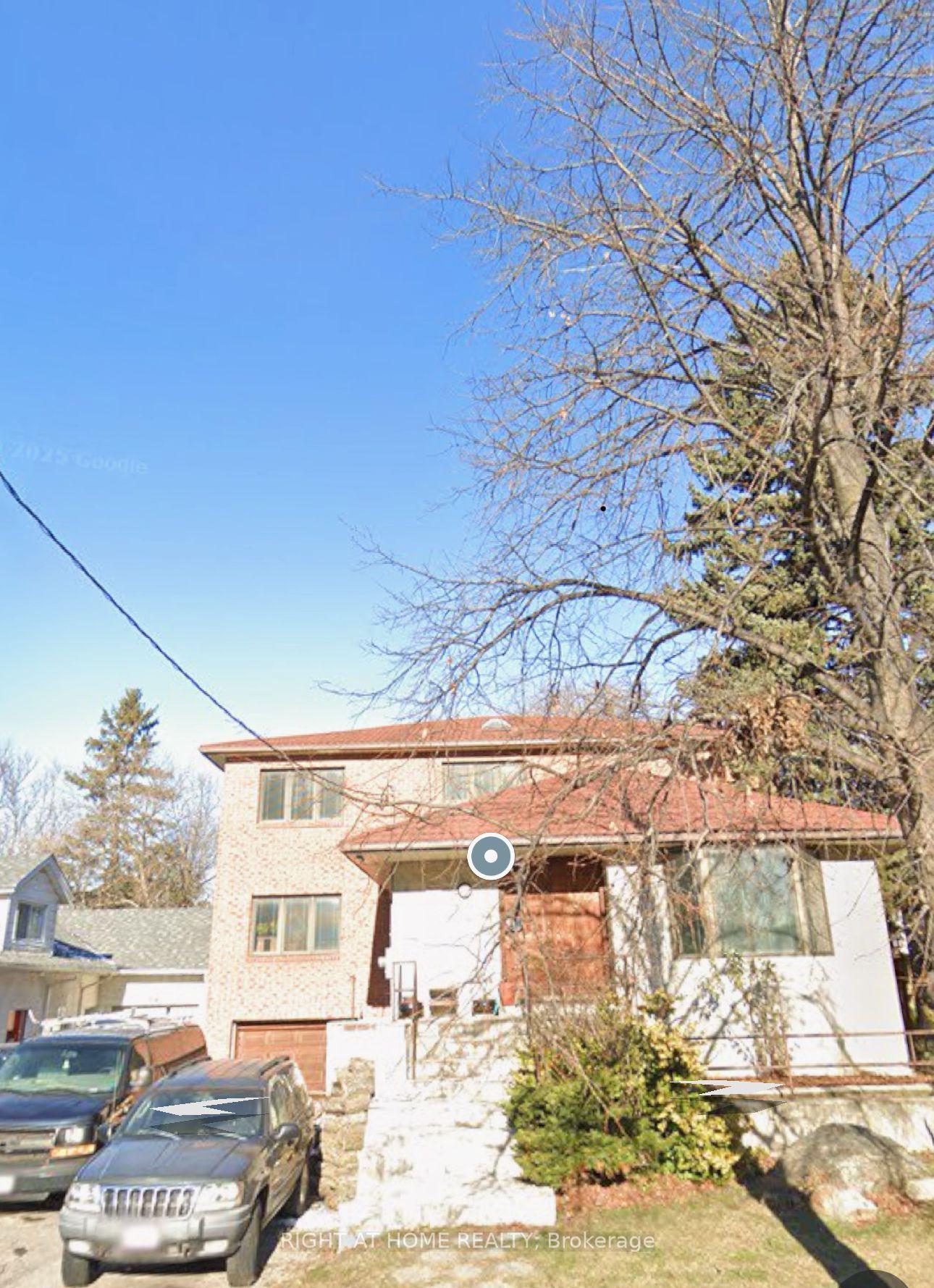 16 Connaught Avenue — photo 1