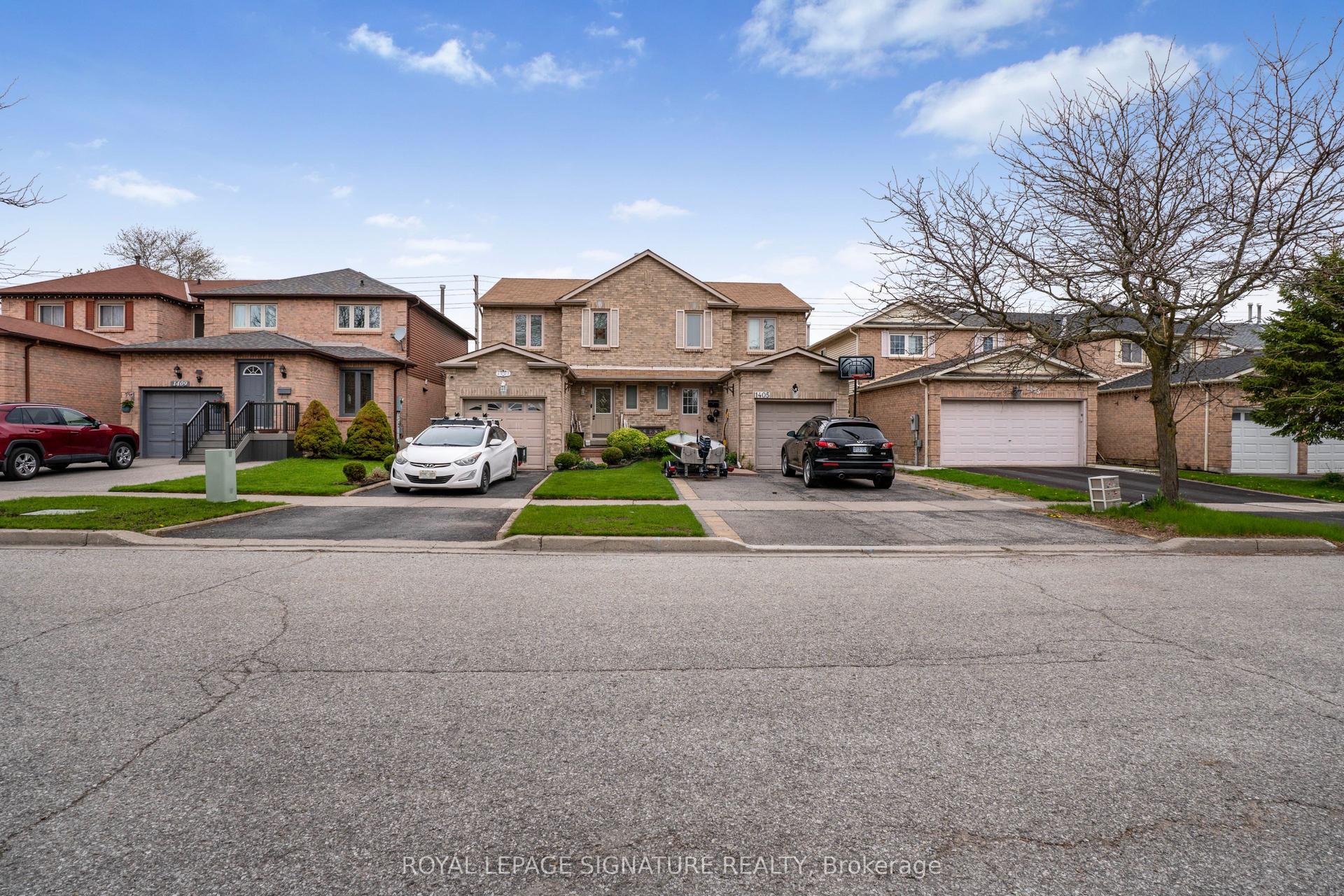 1405 Anton Square — photo 1