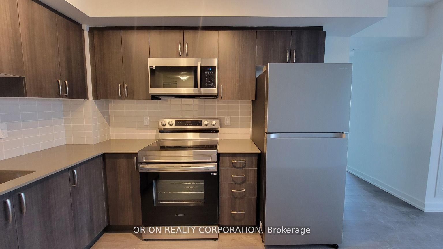 556 Marlee Avenue 410 #410 — photo 1