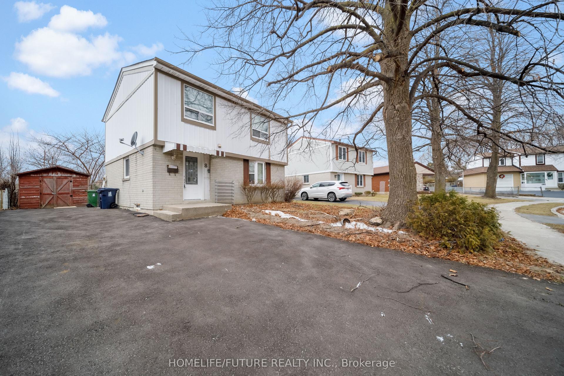 8 Coltman Crescent — photo 1