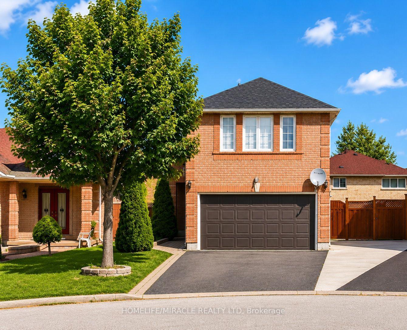 6 Flaming Oak Court, Brampton — Detached for sale, photo 1