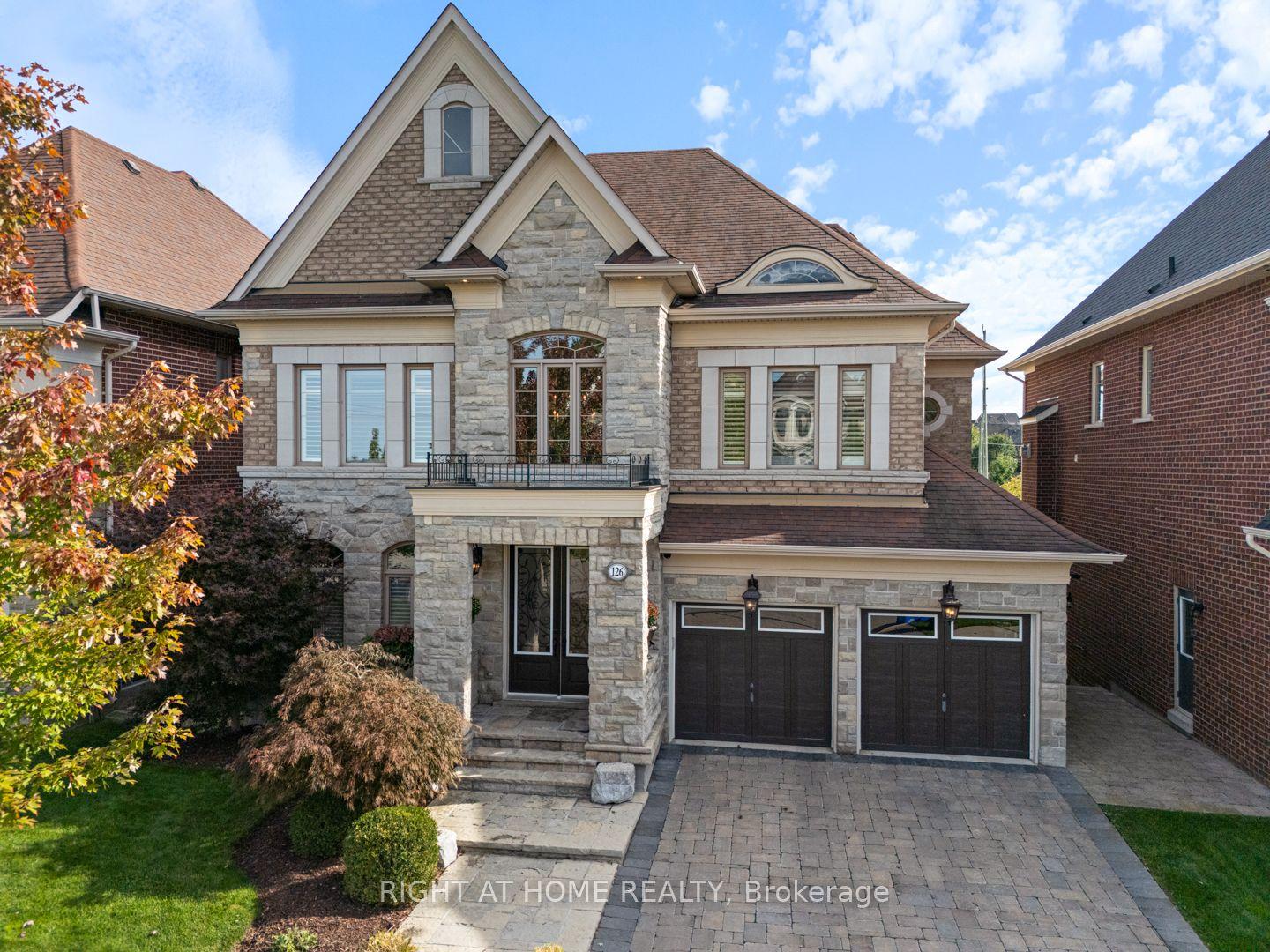 126 Vines Place — photo 1