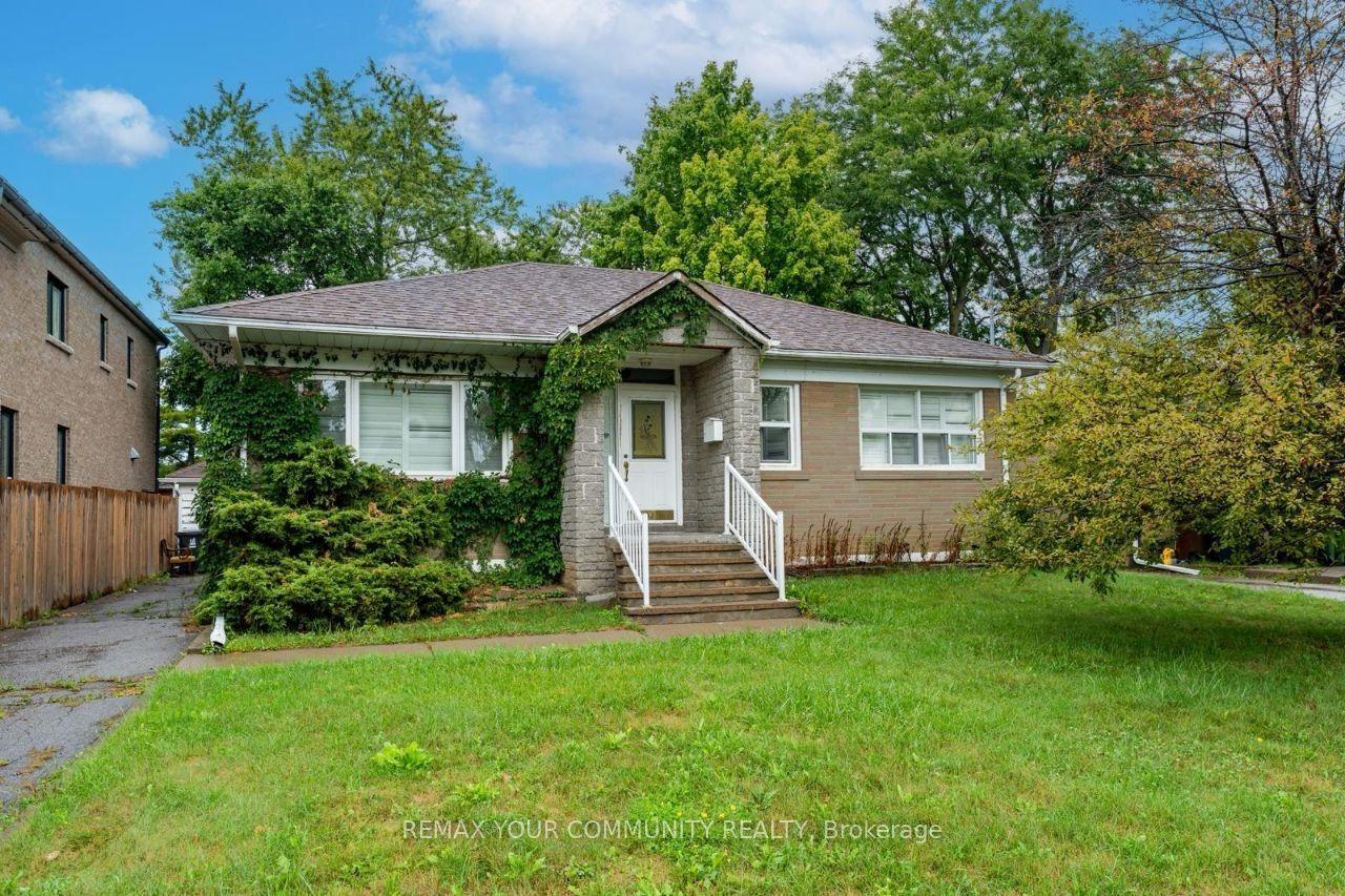 82 Caines Avenue Basement #Basement, Toronto — Detached for lease, photo 1