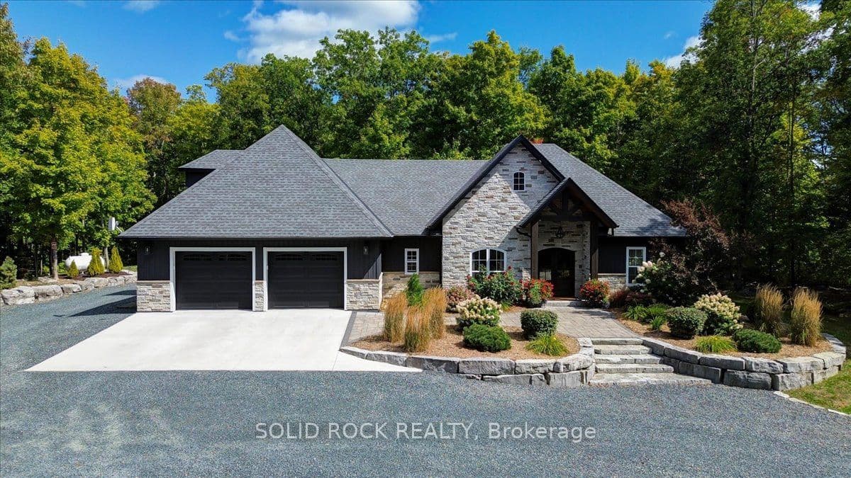 400 Pigden Road — photo 1