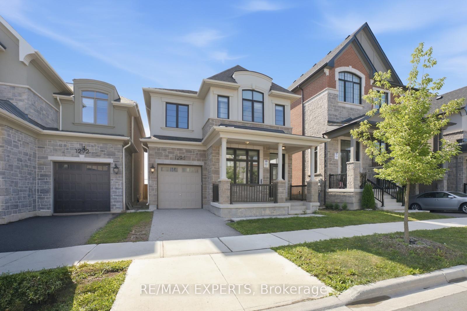 1296 Aymond Crescent W, Oakville — Detached for lease, photo 1