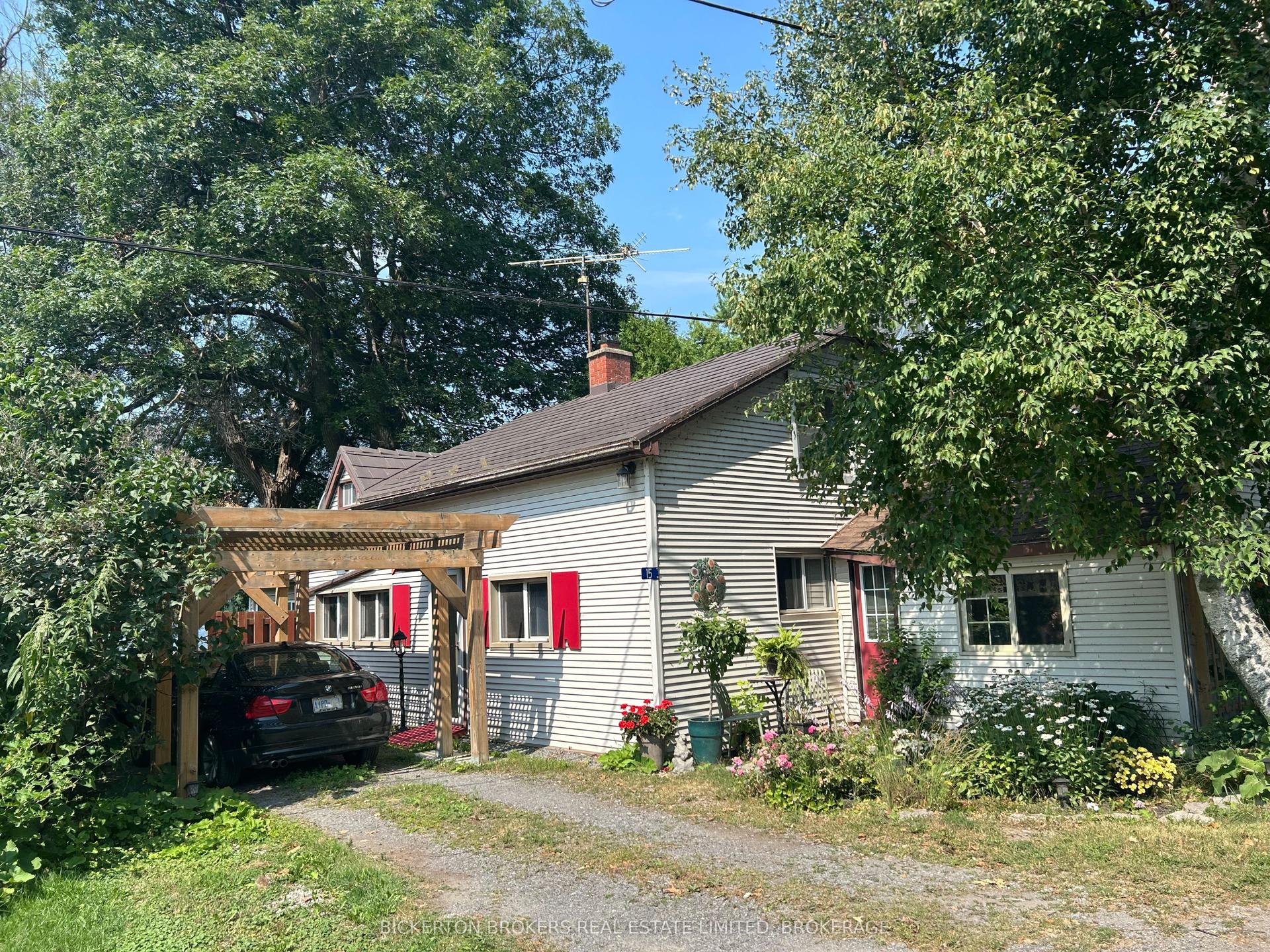 15 Sturtivans Lane, Front of Leeds & Seeleys Bay — Detached for sale, photo 1