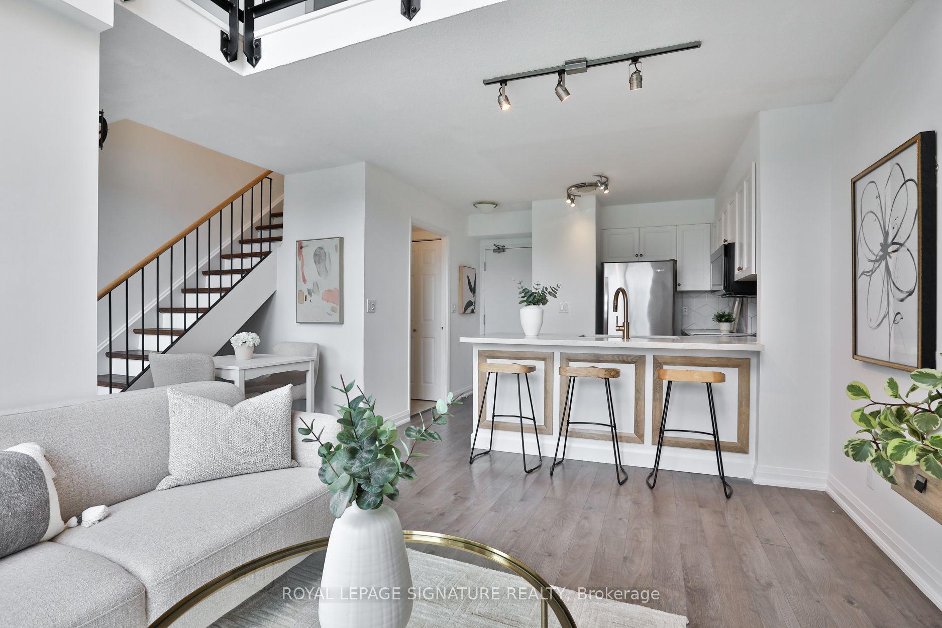 18 Merton Street 703 #703, Toronto — Condo for sale, photo 1