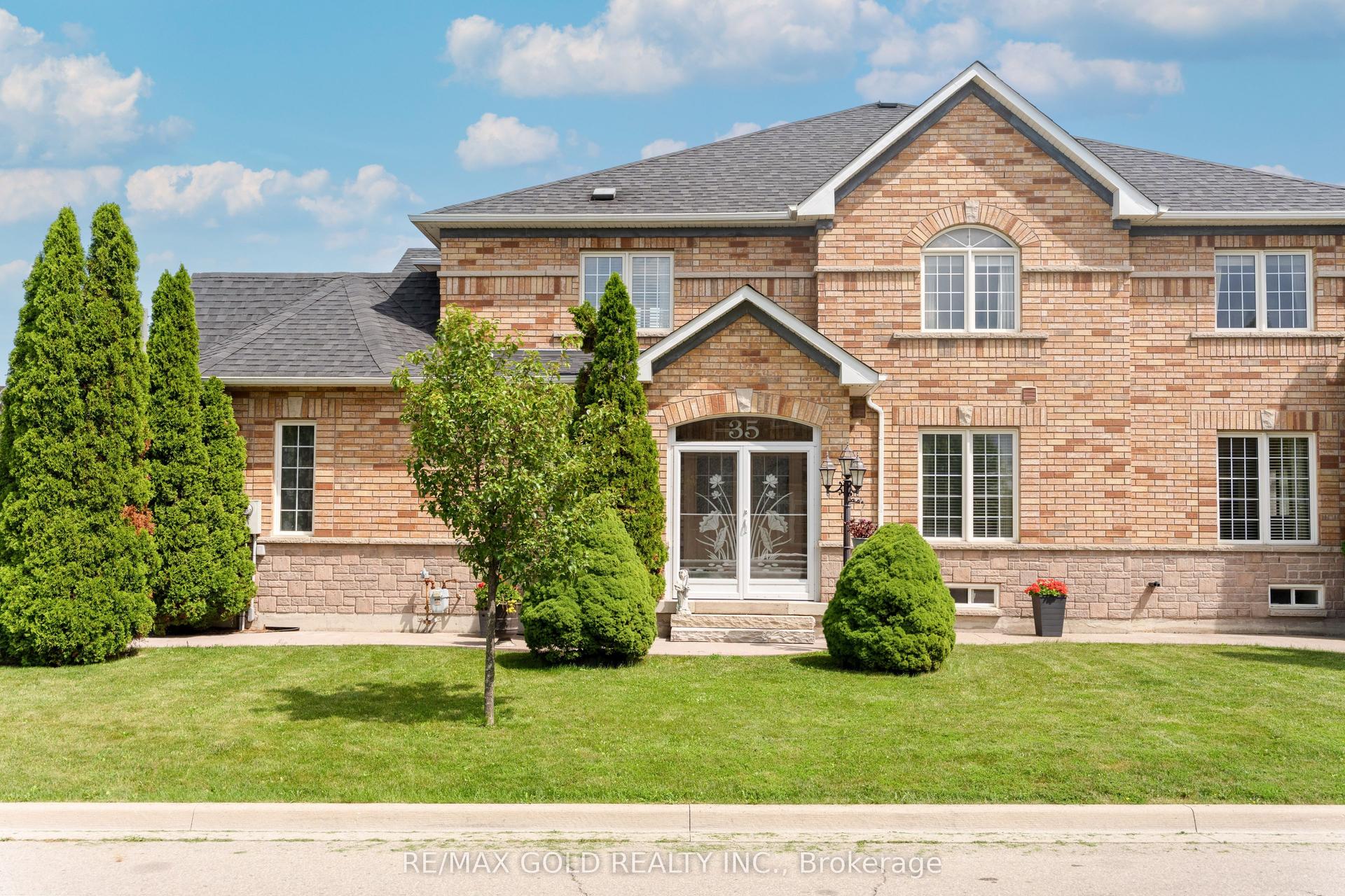 35 Goreridge Crescent, Brampton — Semi-Detached for sale, photo 1