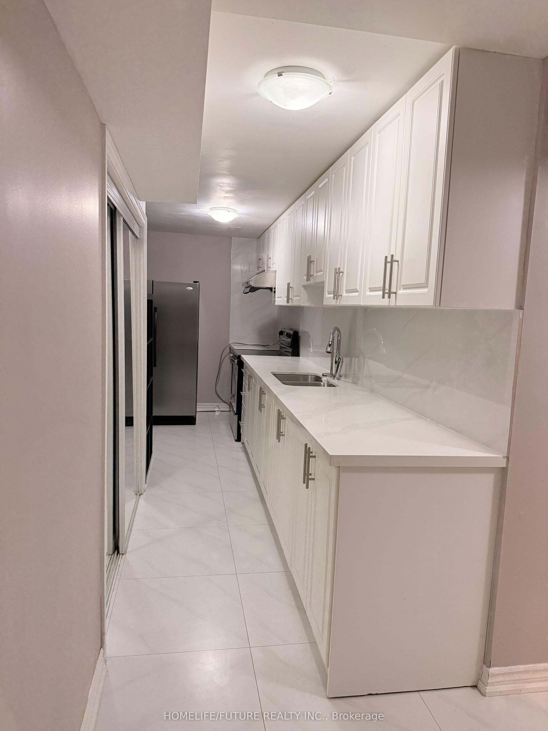 4 Meandering Trail Bsmt #Bsmt, Toronto — Detached for lease, photo 1