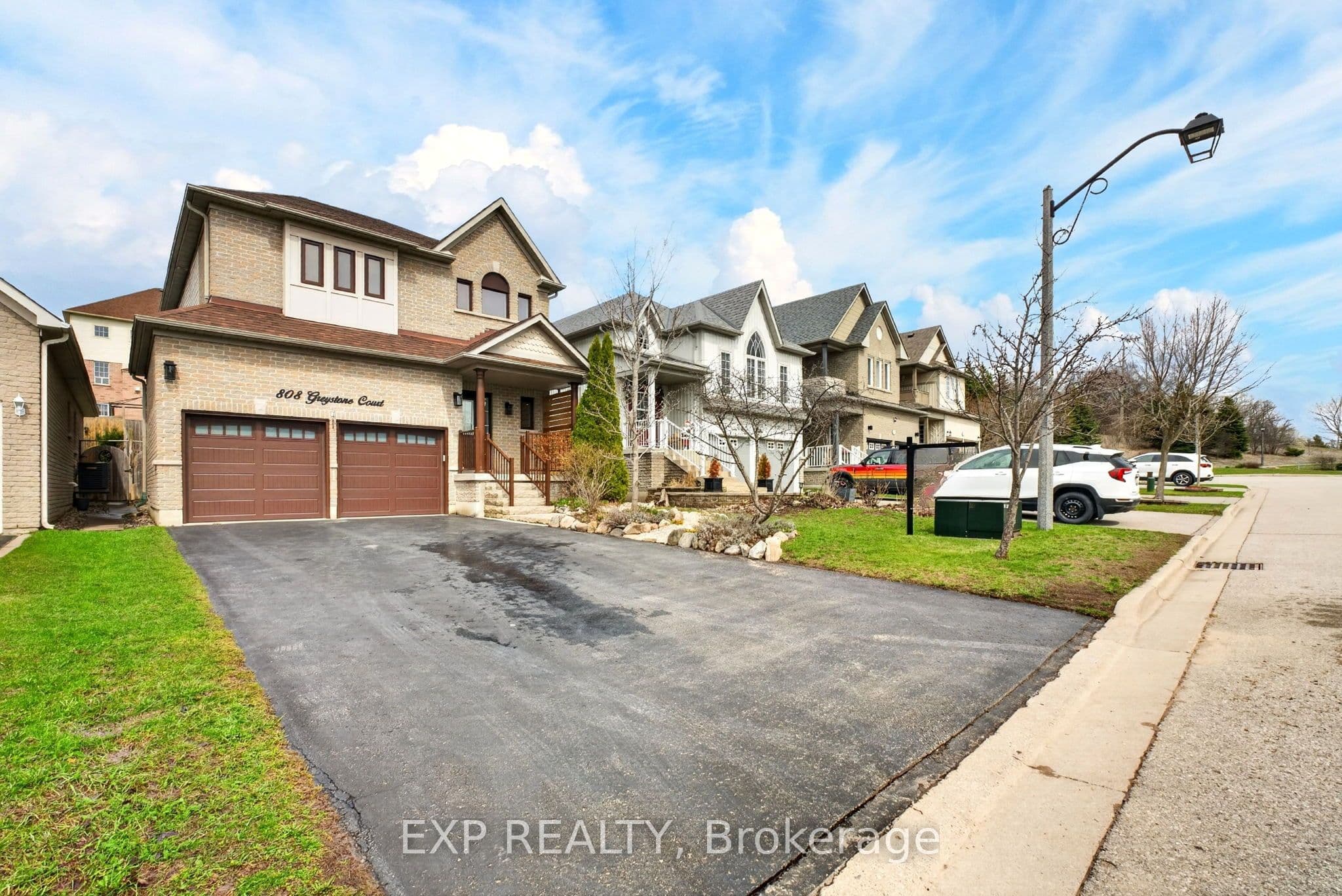 808 Greystone Court E — photo 1