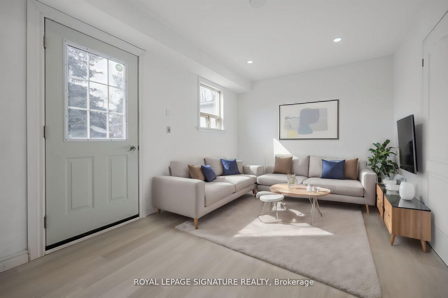 54 Tuscarora Drive B/Main #B/Main — photo 1