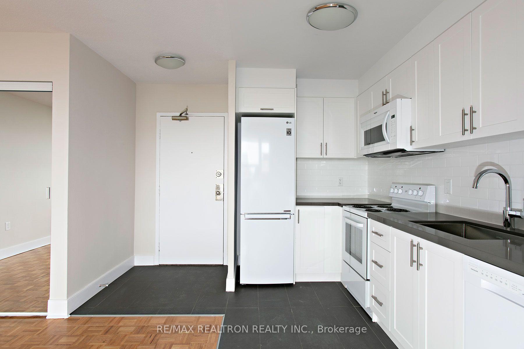 1500 Bathurst Street 409 #409, Toronto — Condo for lease, photo 1