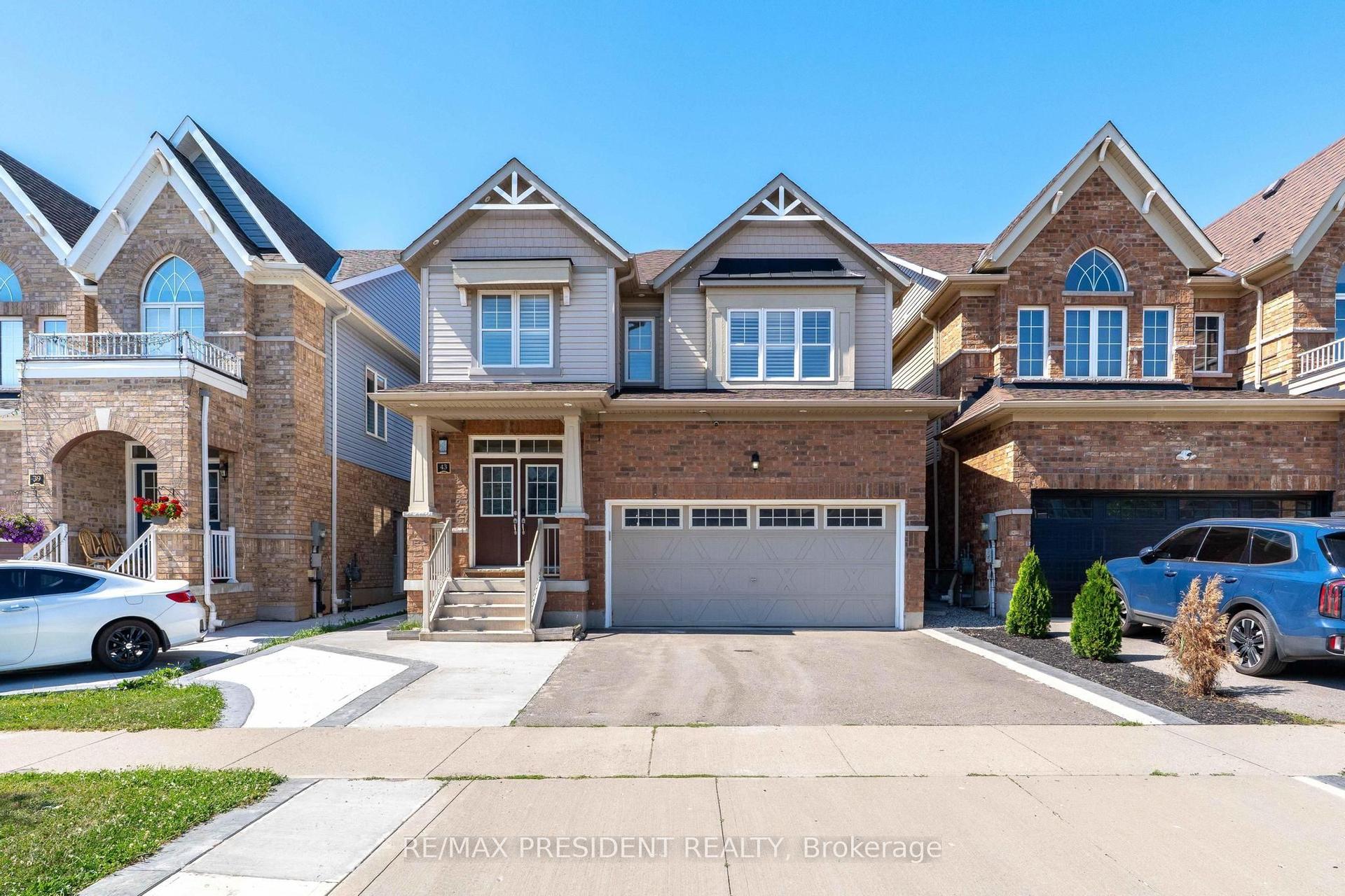 43 Mullholland Avenue, Cambridge — Detached for sale, photo 1