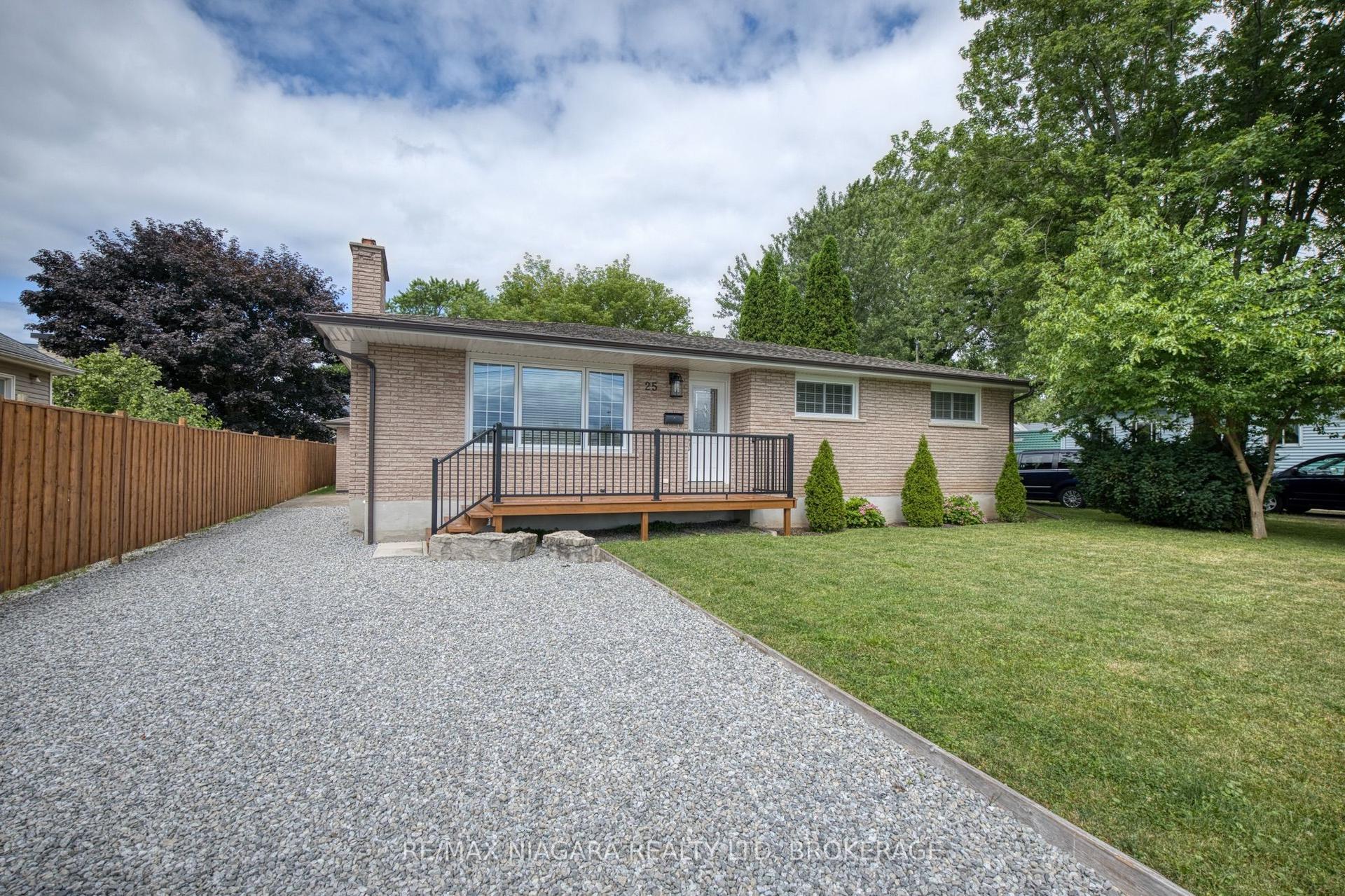 25 Rice Road, Welland — Detached for sale, photo 1